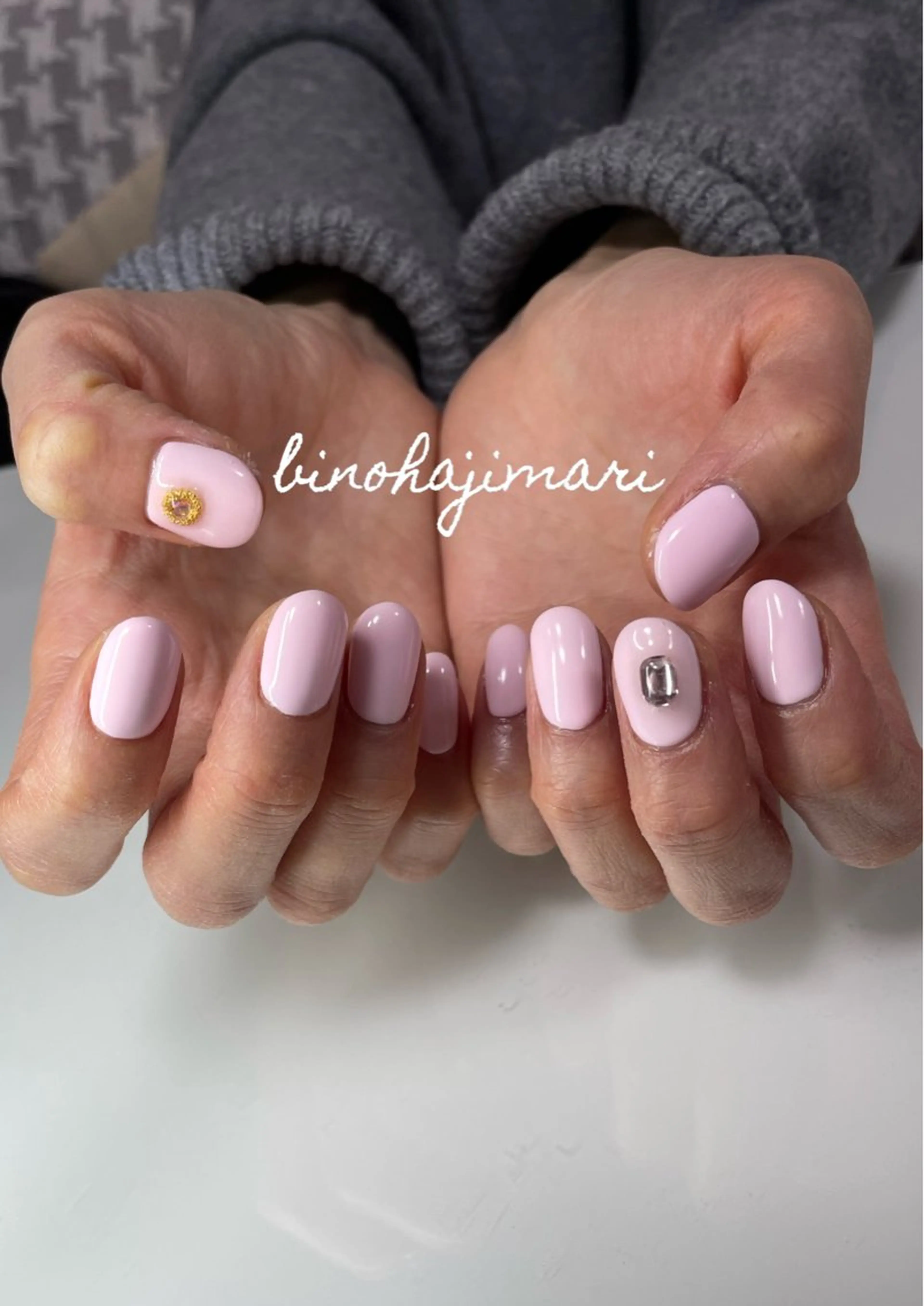 ネイル アートネイル フラッシュネイル ラメ(グリッター) ワンカラーネイル シルバー ハンドネイル ハンドケア ♡Bivi♡自爪に 優しいネイルサロンのネイルデザイン