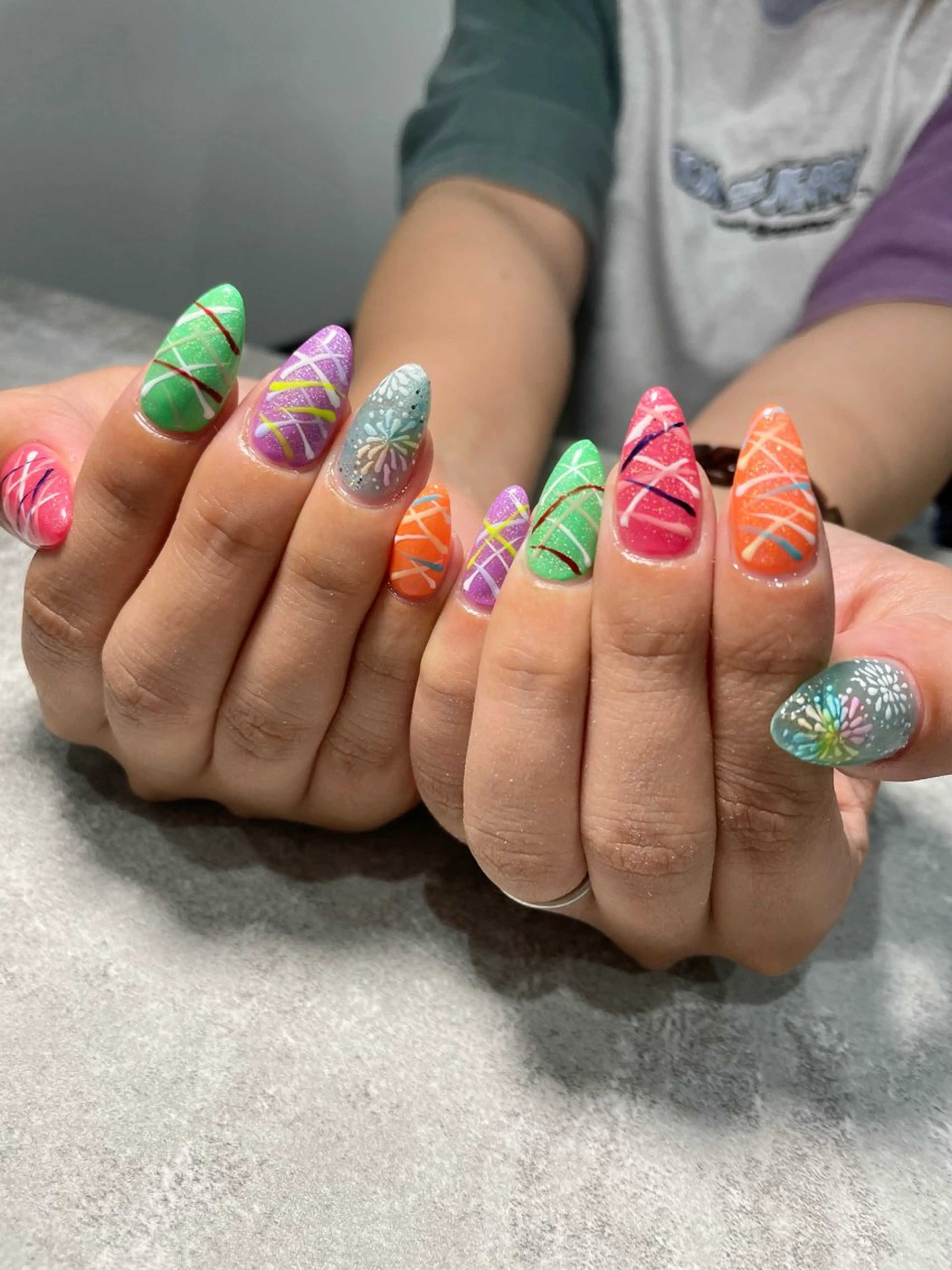 ネイル 持ち込み ハンドネイル Raviliss ♡のネイルデザイン