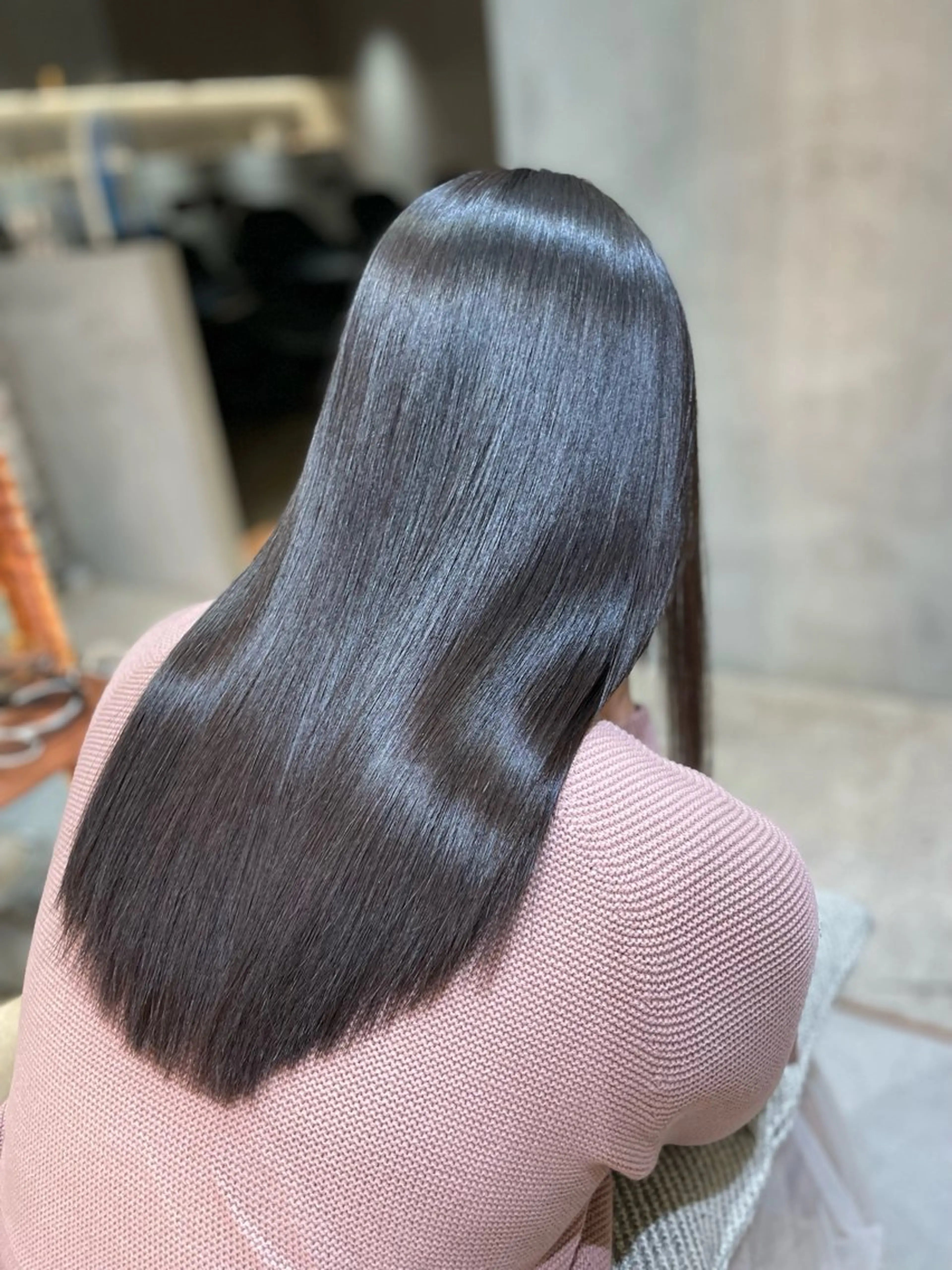 セミロング 髪質改善サロン R'EEL 銀座所属・💙りさこ巻ける縮毛 矯正💙レイヤー💙のヘアスタイル