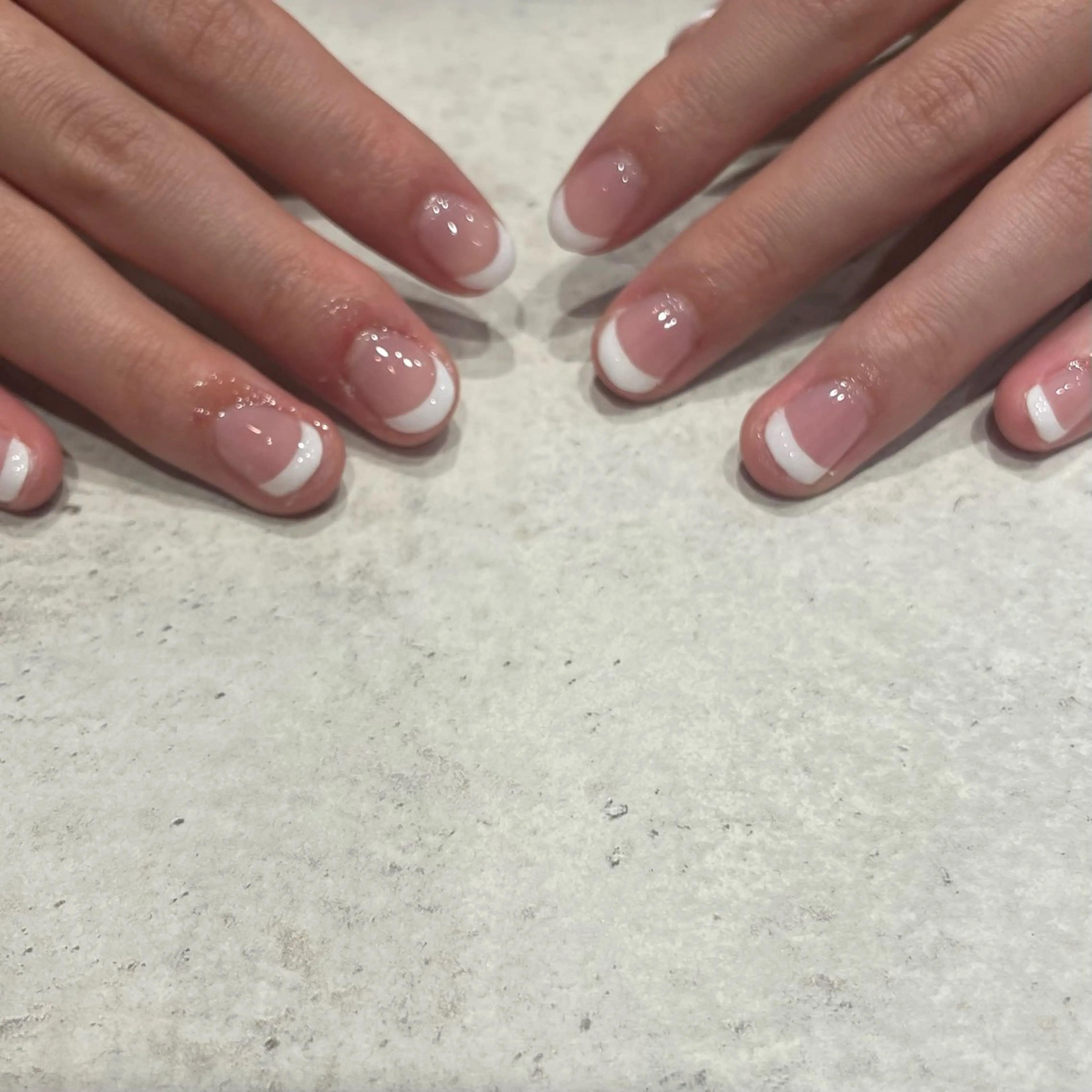 ネイル ホワイト Sayaka 🪻のネイルデザイン