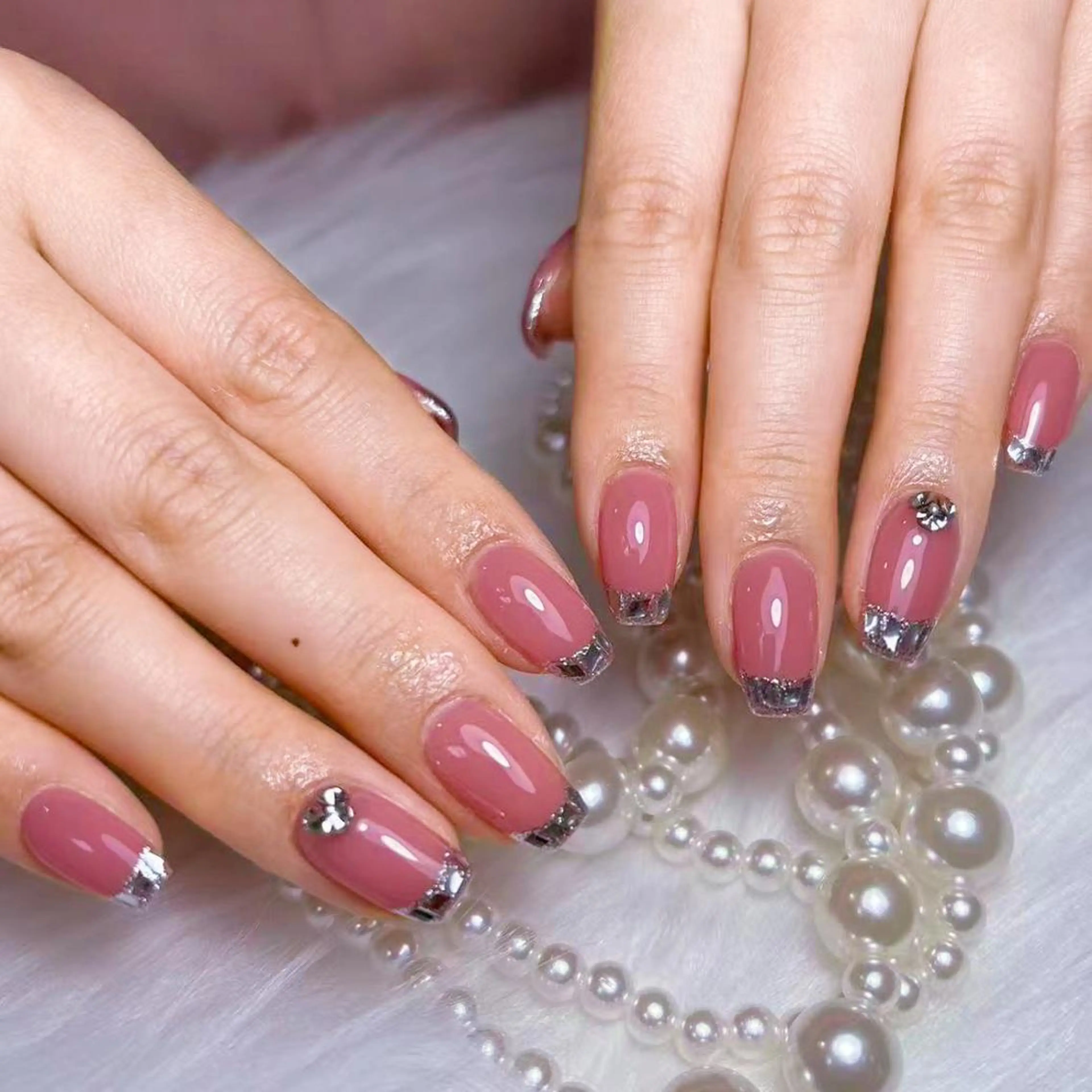 ネイル アートネイル オーロラネイル ガーリー キラキラネイル 韓国ネイル ハンドネイル DIANMOND NAIL🌸のネイルデザイン