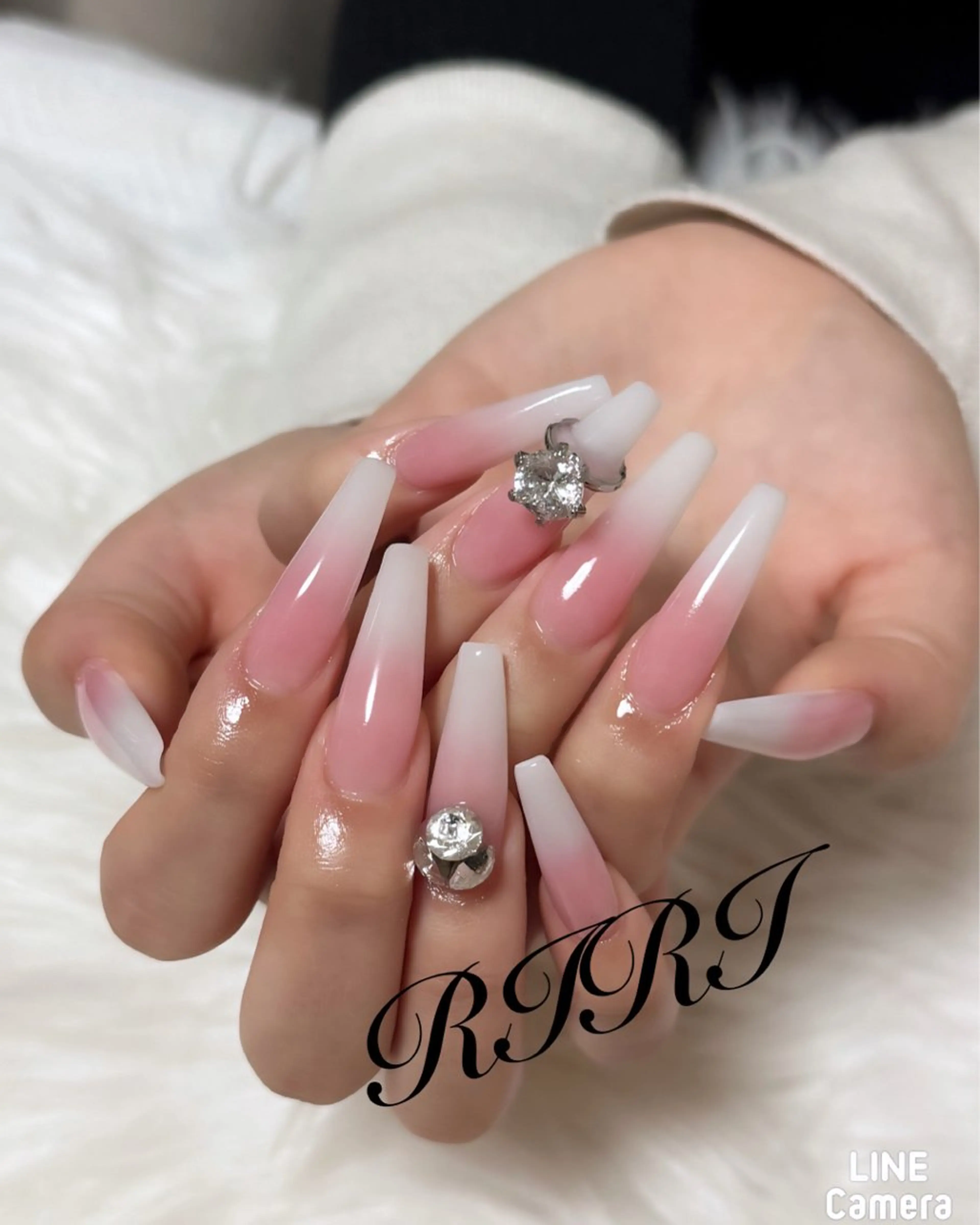 ネイル ジェルネイル ロングネイル スカルプネイル シンプルネイル 春ネイル ハンドネイル riri オーナーのネイルデザイン