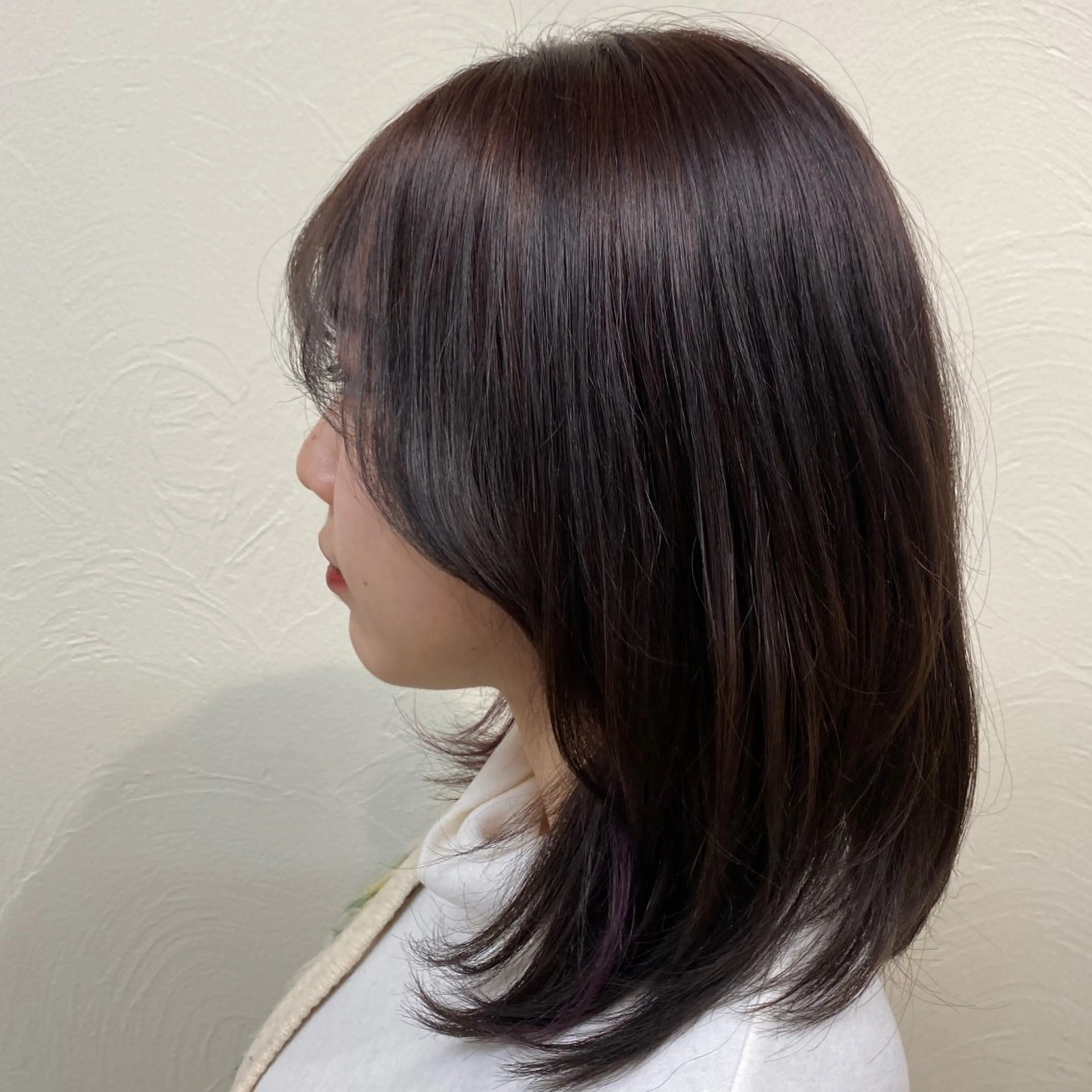 ミディアム カラー ブリーチ 透明感カラー グレージュ ブリーチなしカラー パープルカラー ユウリ YURIのヘアスタイル