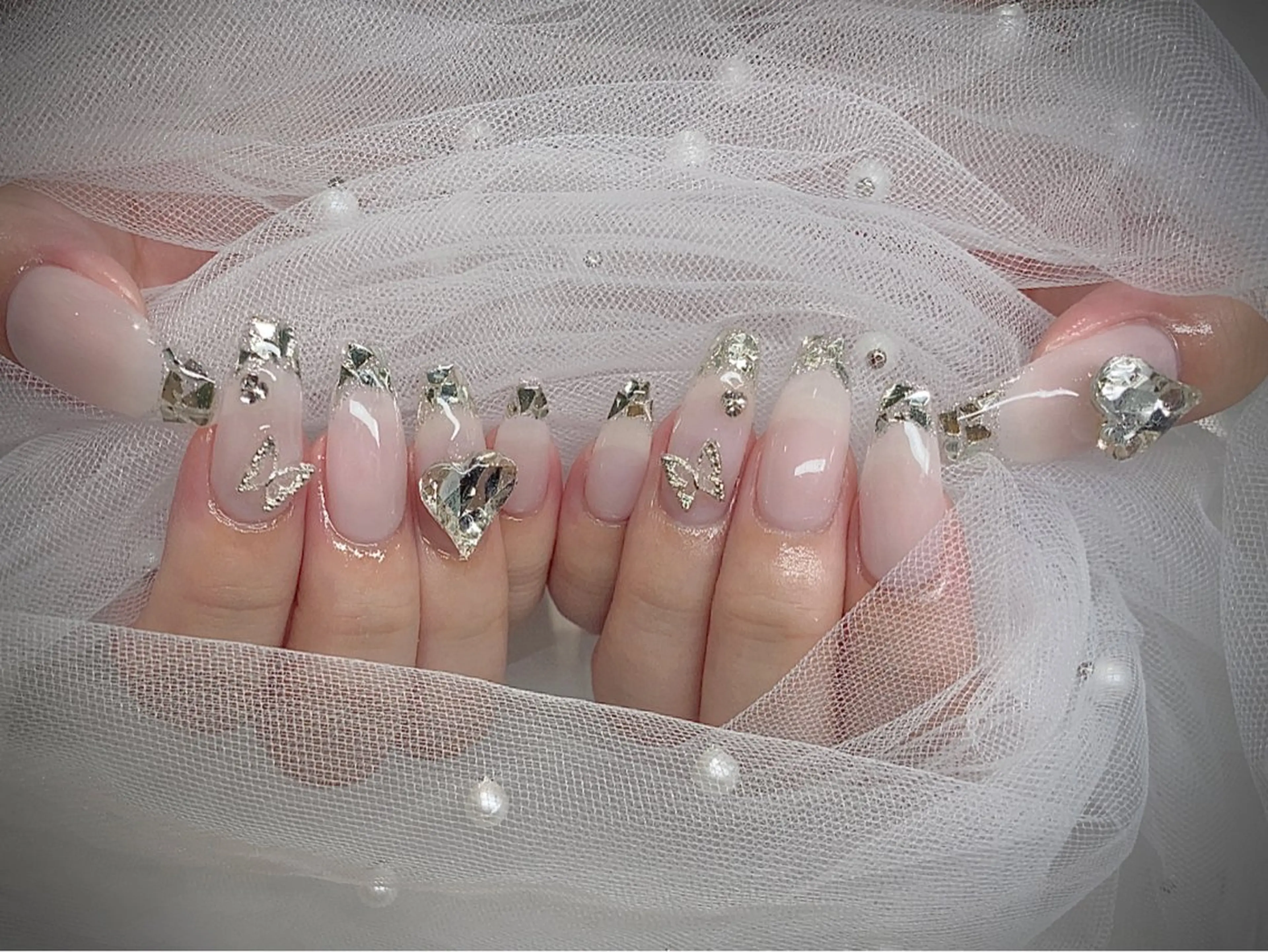 ネイル I-nailロング /ワンホン/キラキラのネイルデザイン