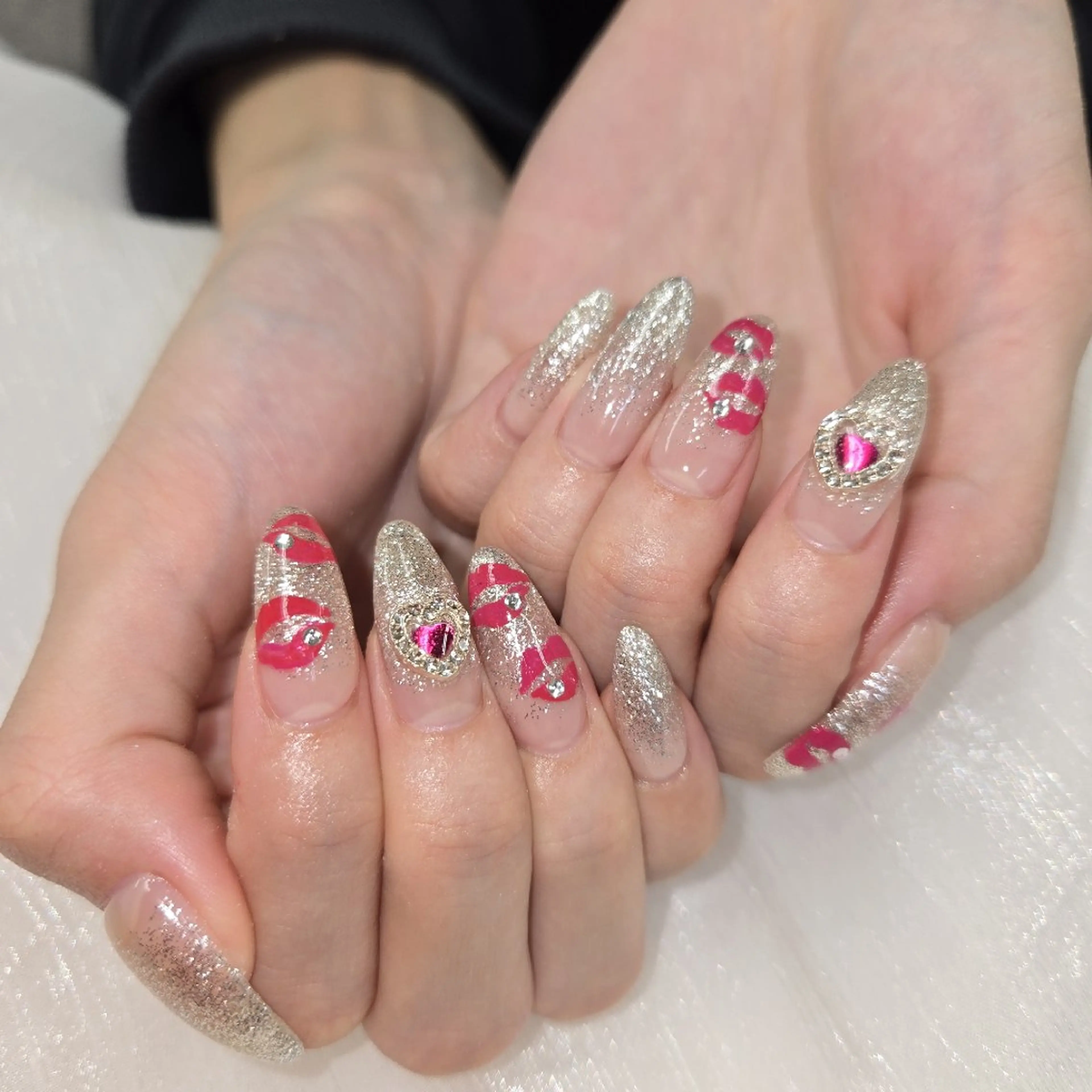 ネイル アートネイル オーロラネイル チークネイル ジェルネイル グラデーション ハンドネイル 河野ちえ (雑誌掲載サロン)のネイルデザイン