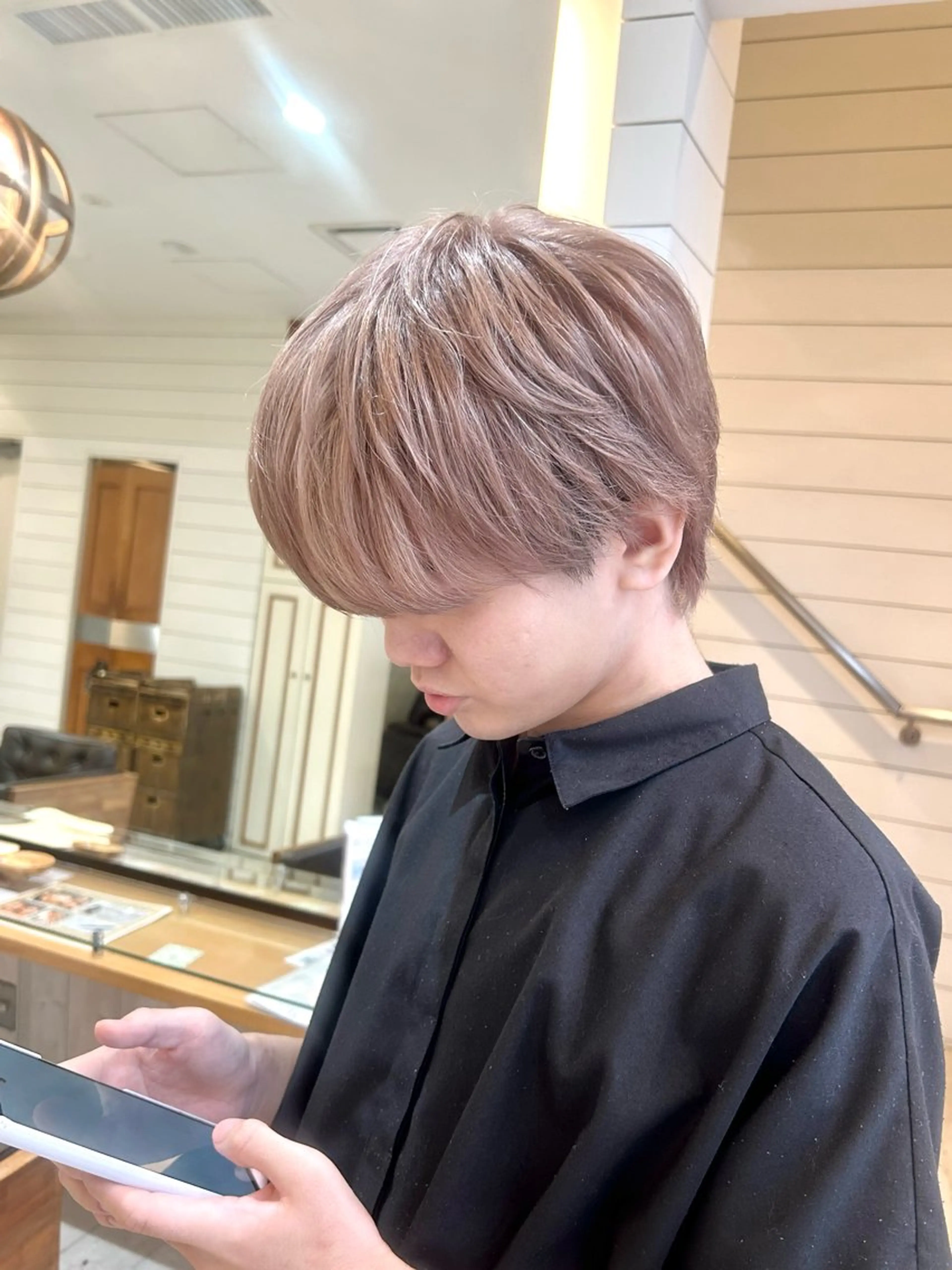 カラー メンズ メンズブリーチ メンズハイトーン ブリーチ ハイトーンカラー 🪄あべいくみ パーマ／メンズ🌿のヘアスタイル