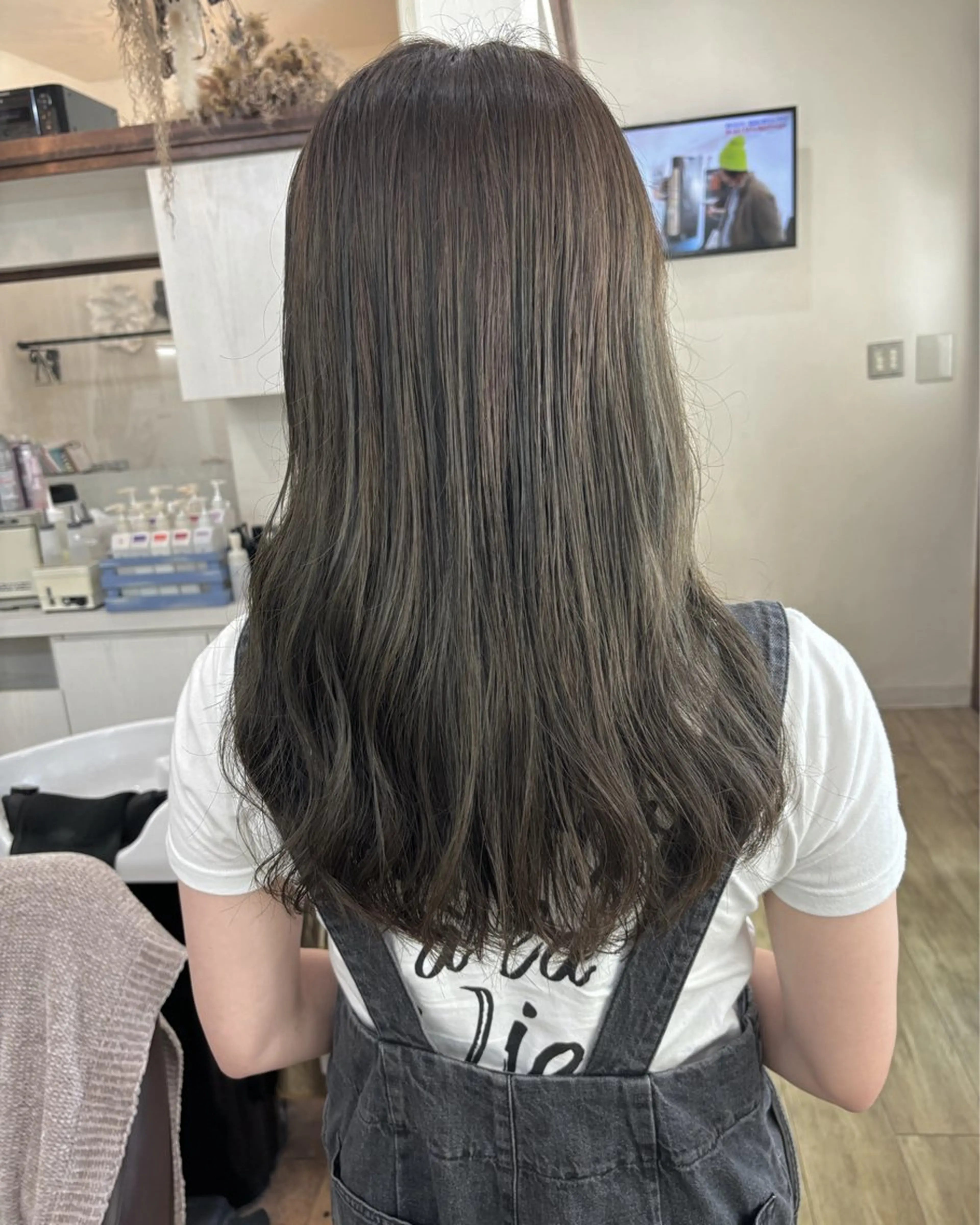ミディアム カラー イルミナカラー カット ヘアカラー grand juteのヘアスタイル