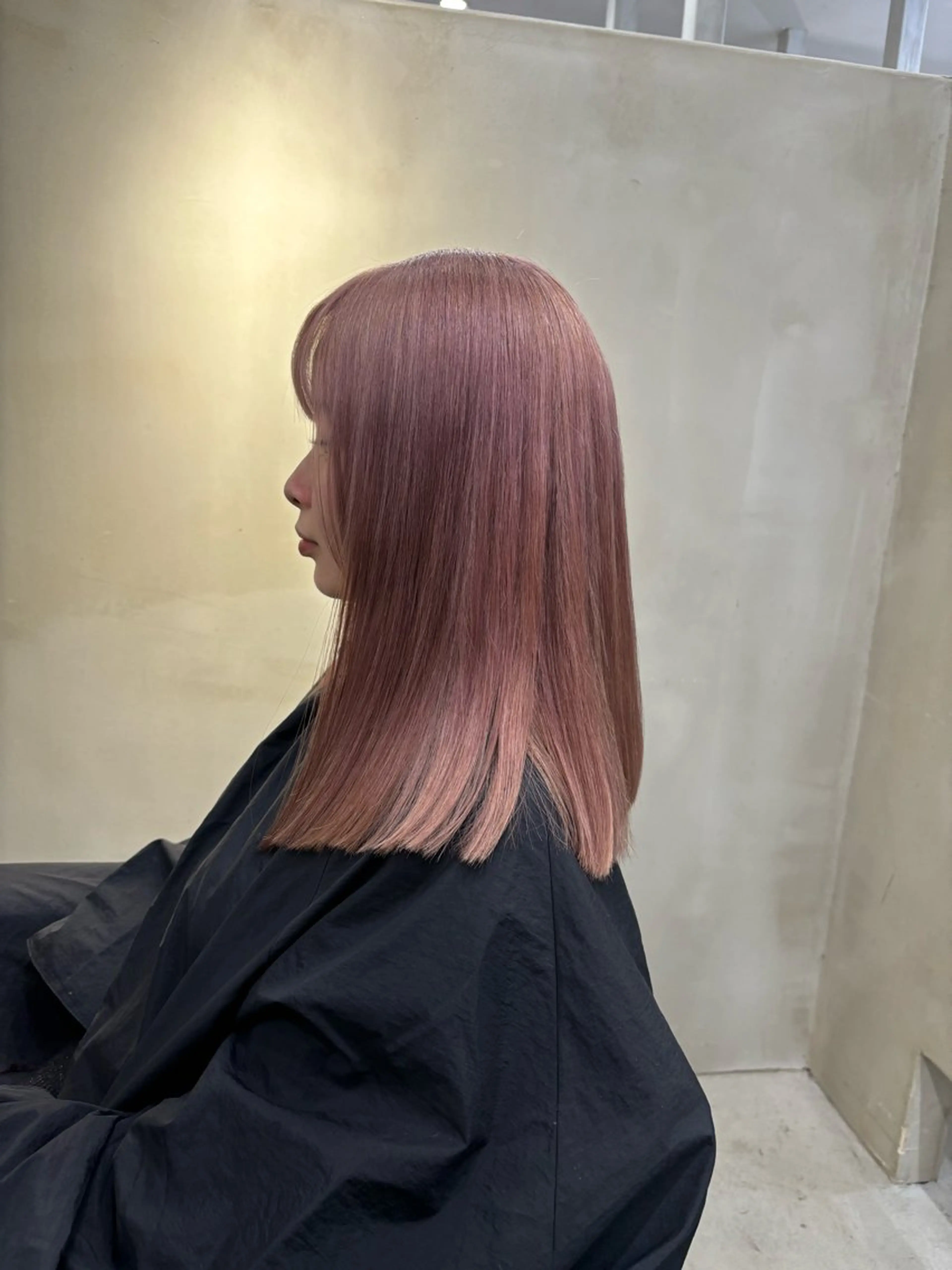 ミディアム カラー ピンクカラー ホワイトピンク ヘアカラー VOYAGE所属・中園 康のヘアスタイル