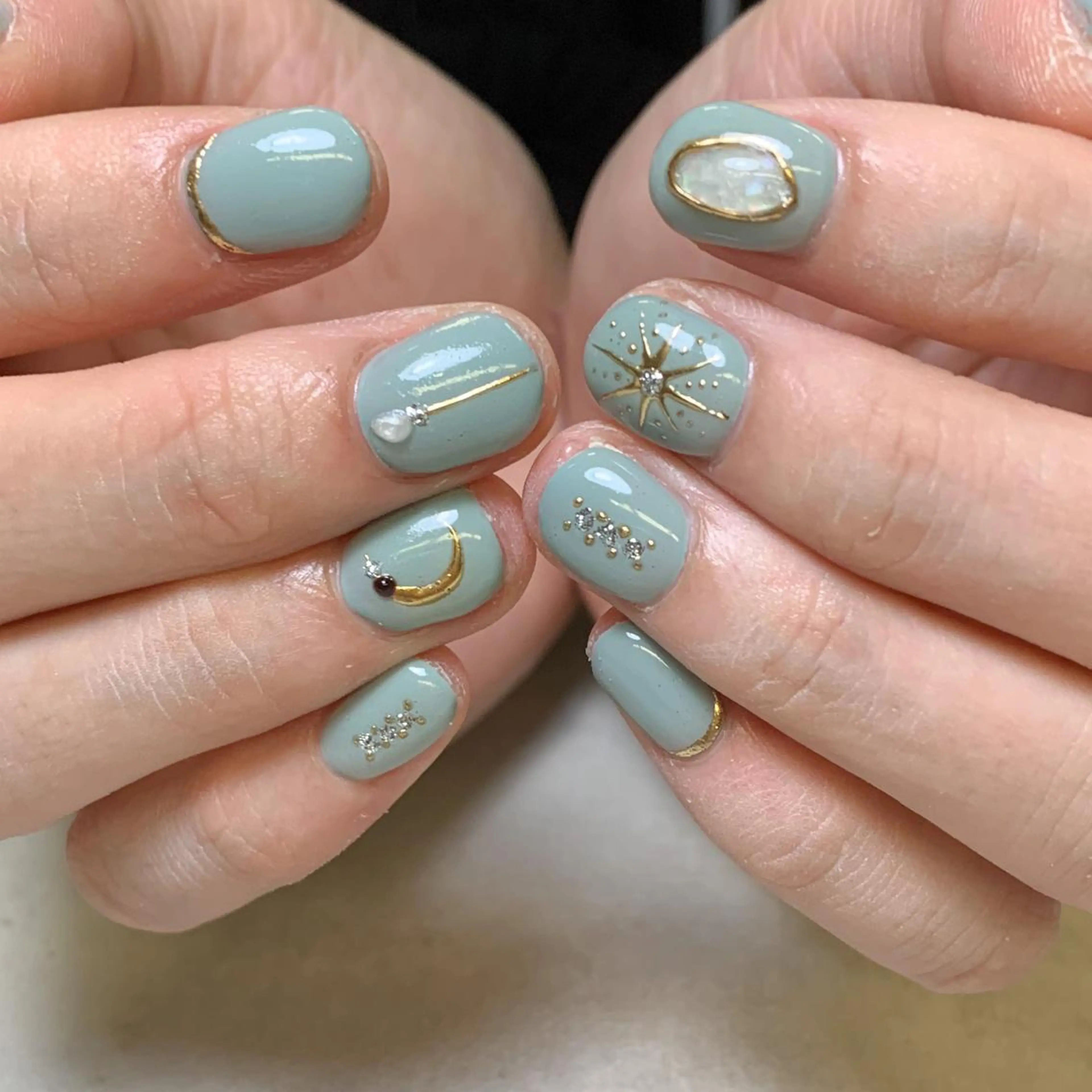 ネイル atelier　FIORITURA所属・FIORITURA aiのネイルデザイン