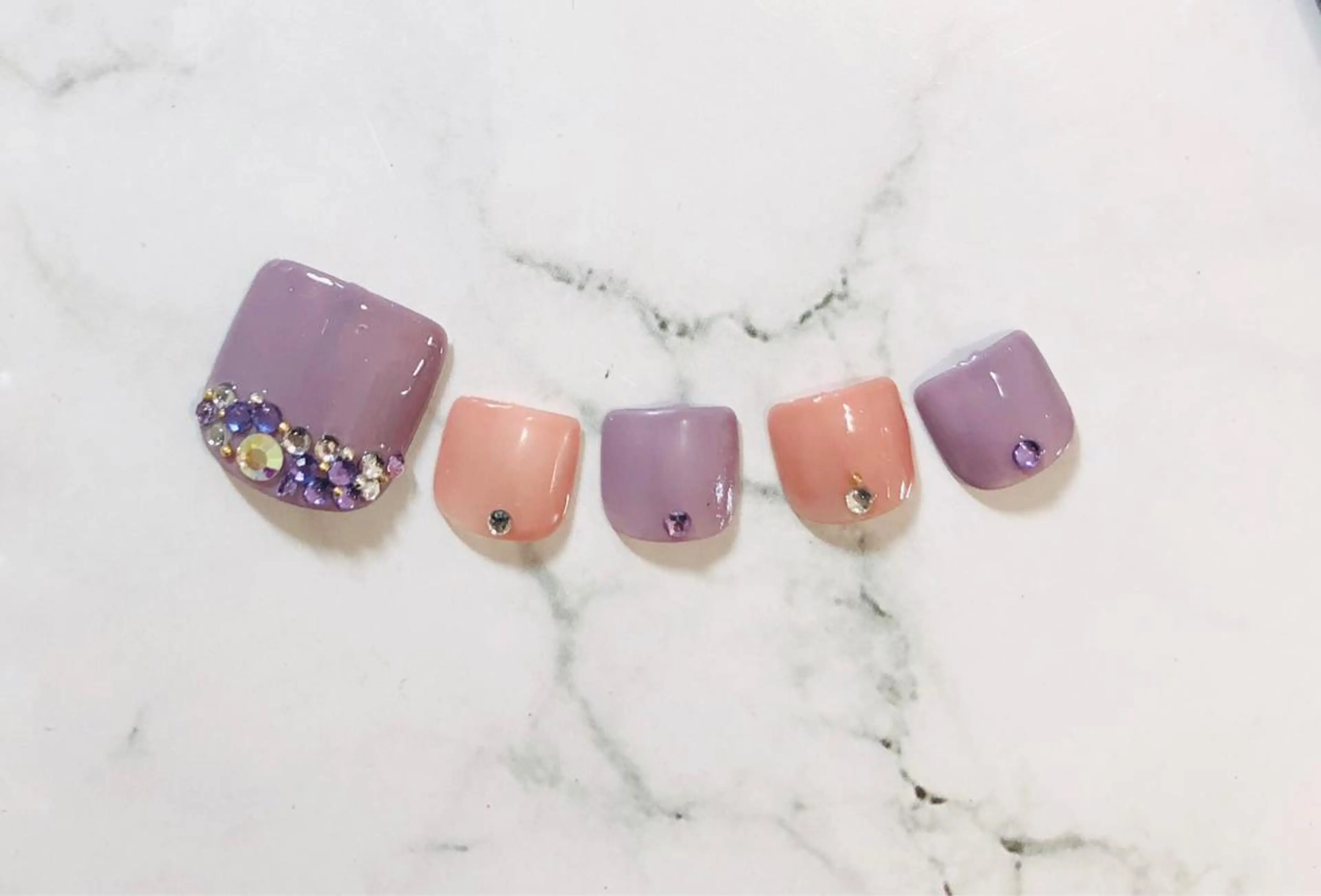 ネイル フットネイル Ｈ3（エイチスリー）所属・H3 hitoのネイルデザイン