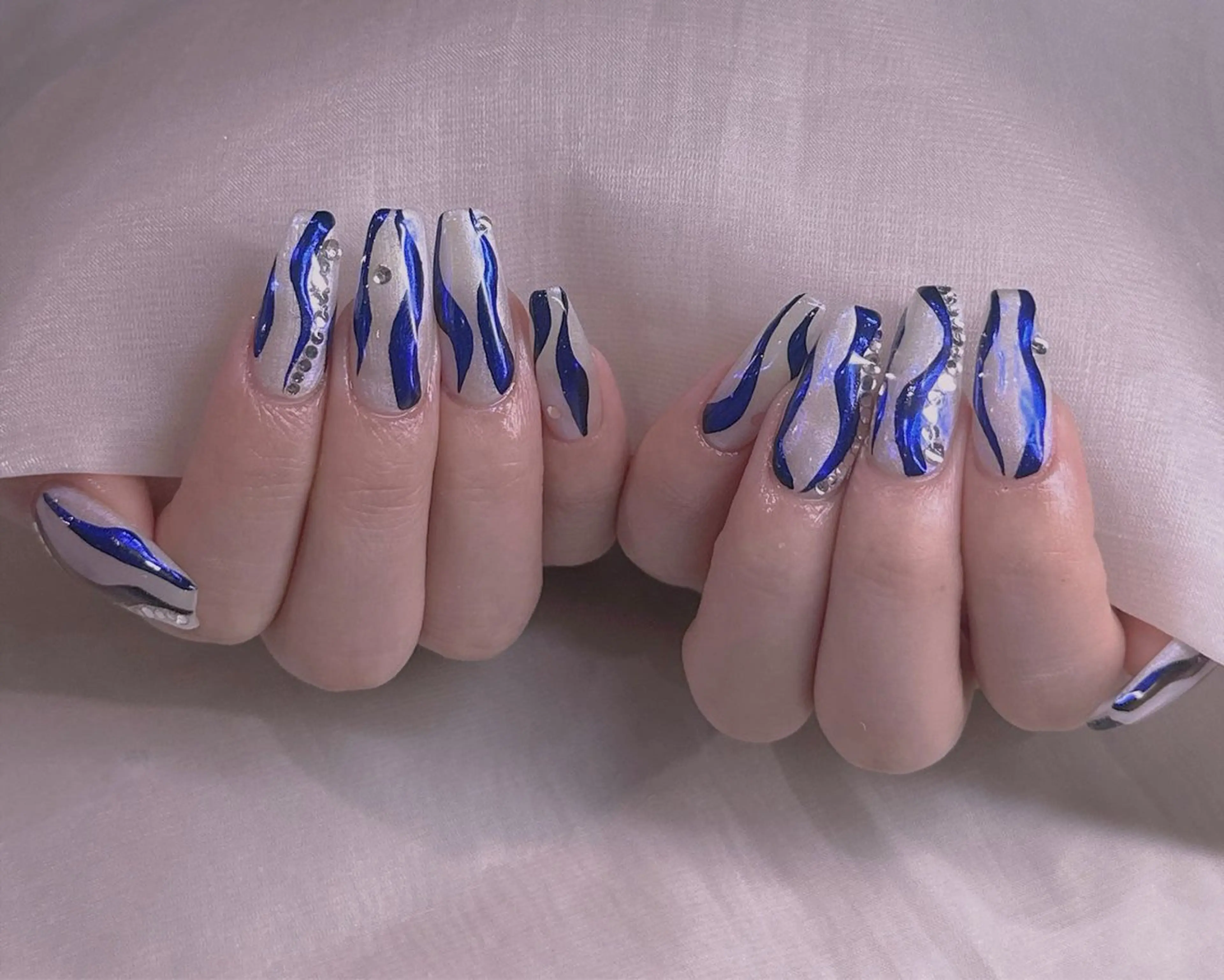 ネイル ハンドネイル リン リンのネイルデザイン