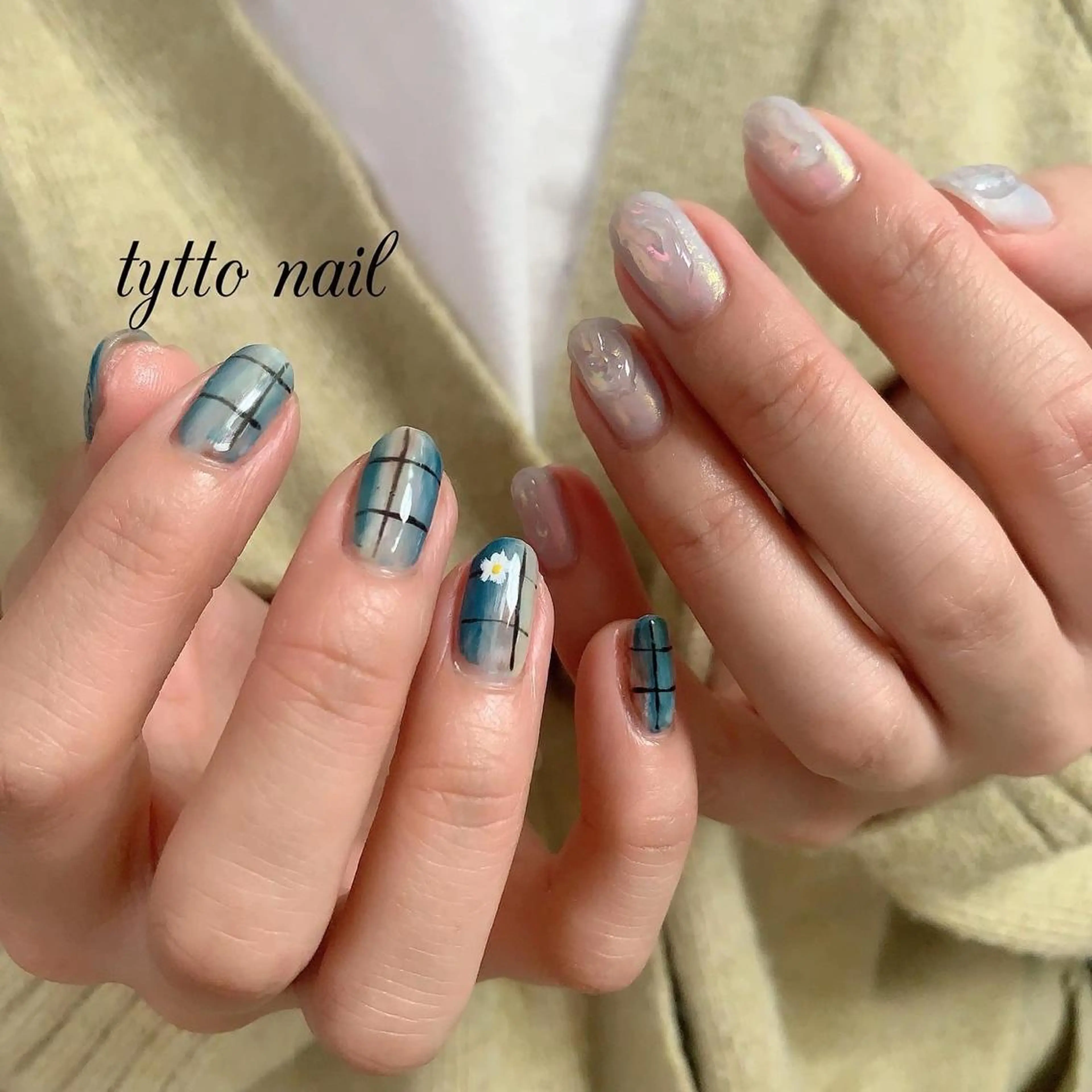 ネイル オーロラネイル フラワーネイル キラキラネイル 韓国ネイル マットネイル ハンドネイル tytto nail ❤︎‪‪eri‪‪のネイルデザイン