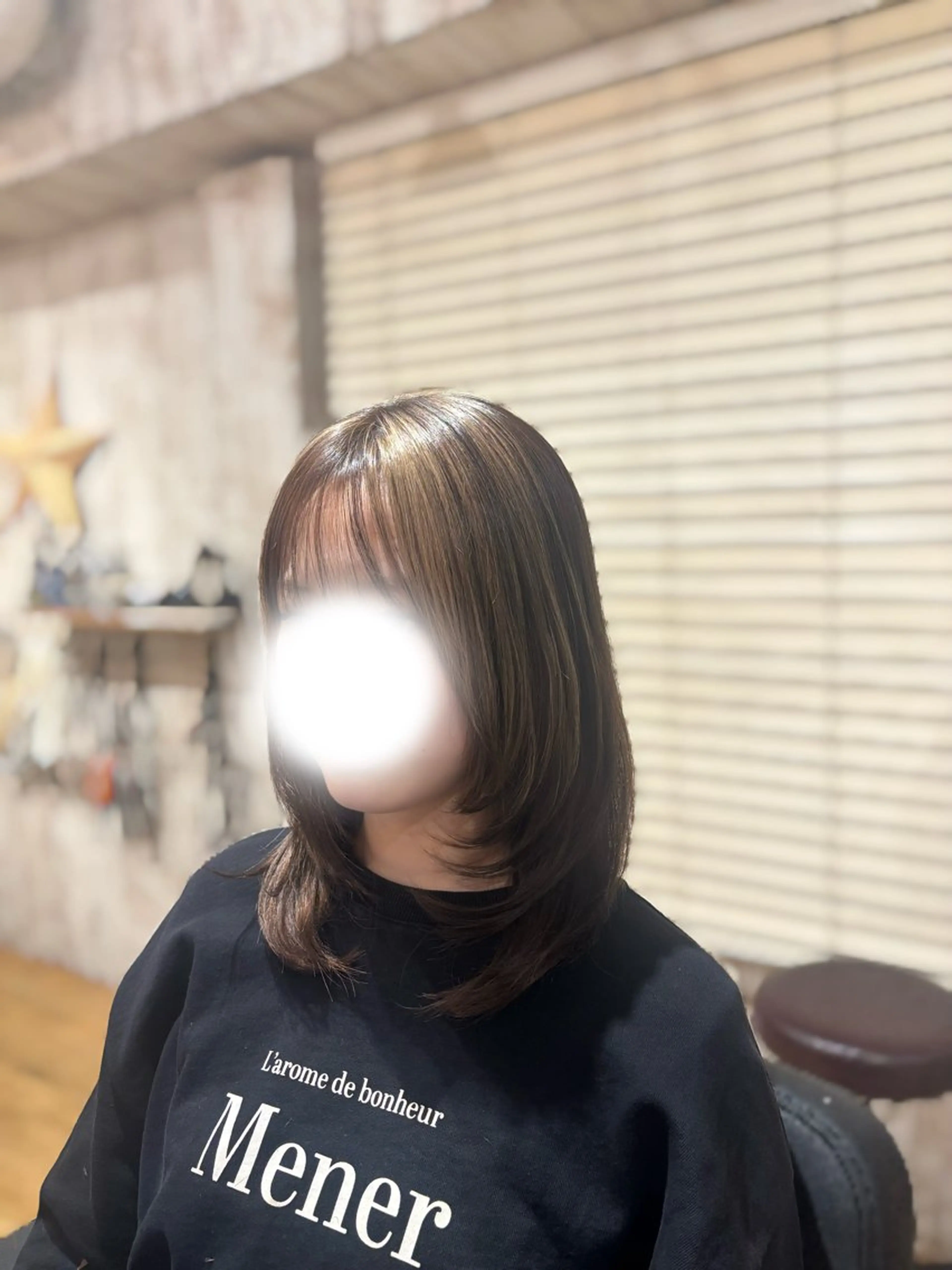 ミディアム ミディアムレイヤー レイヤーカット LouLou Hair【ルルヘアー】所属・LouLou/ emmaのヘアスタイル