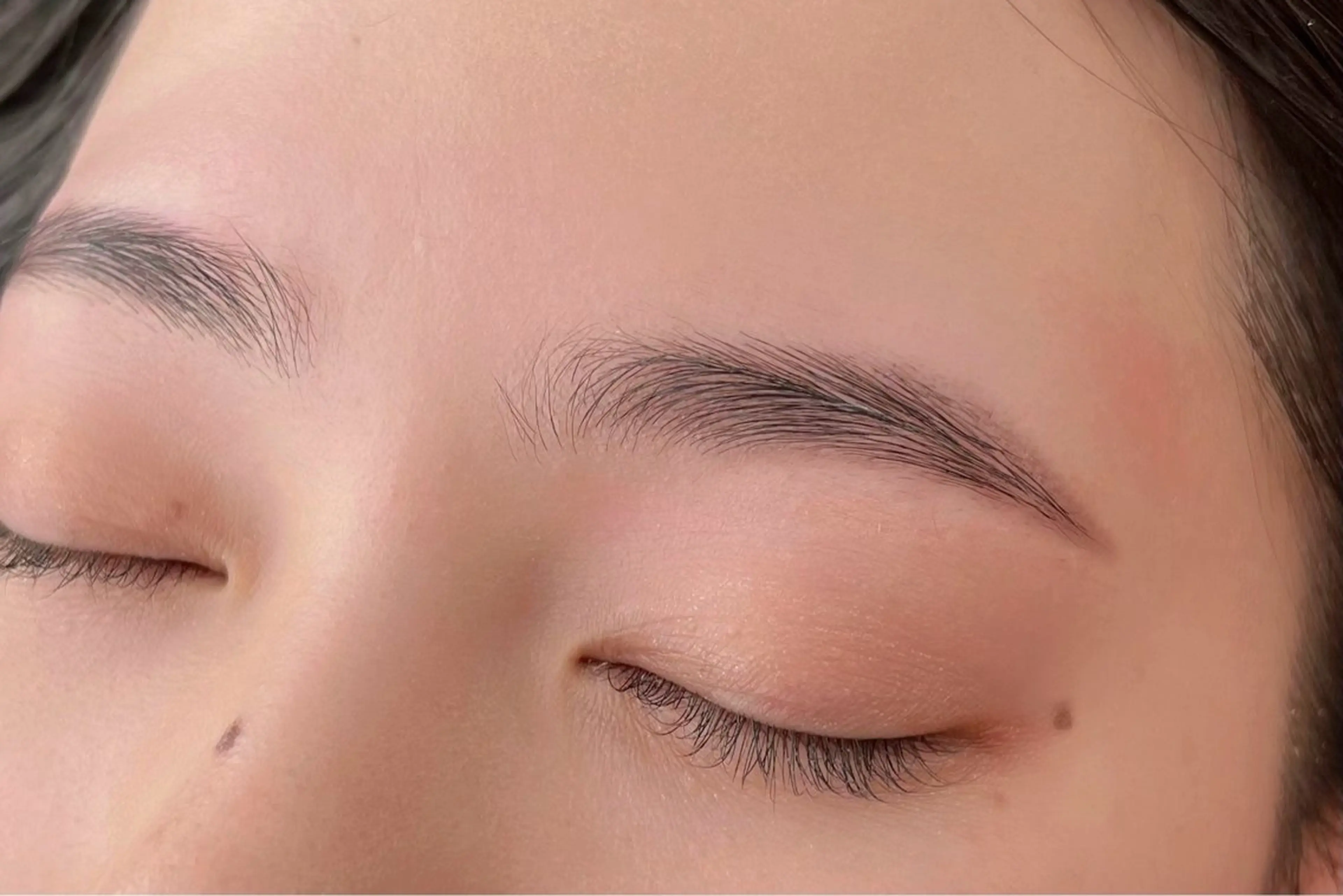 アイブロウ 山内 美乃莉のマツエク・マツパデザイン