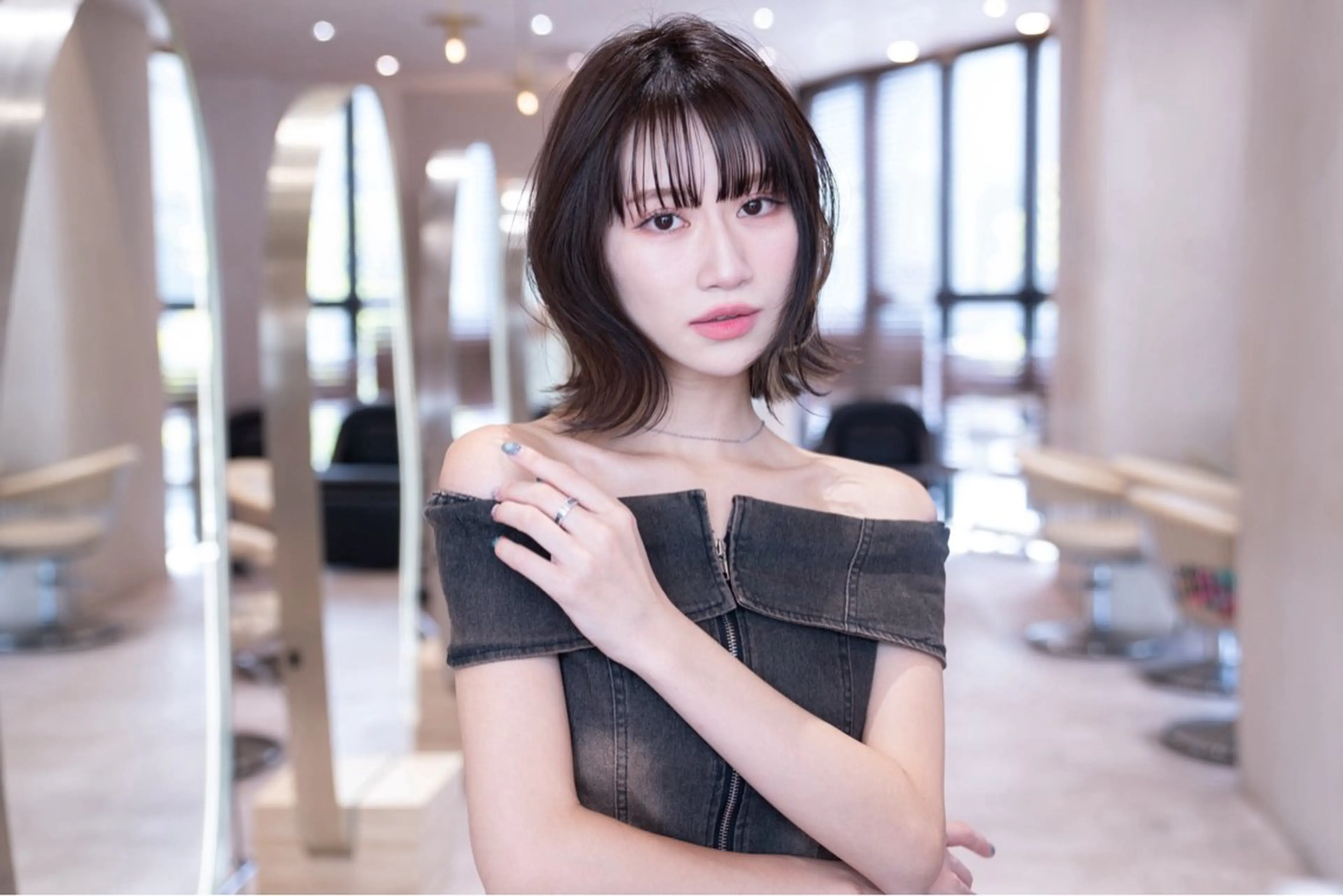 ショート ボブレイヤー ボブ くびれヘア 韓国風ヘア レイヤーカット 新宿/透明感カラー ×艶髪TR/SAYAのヘアスタイル