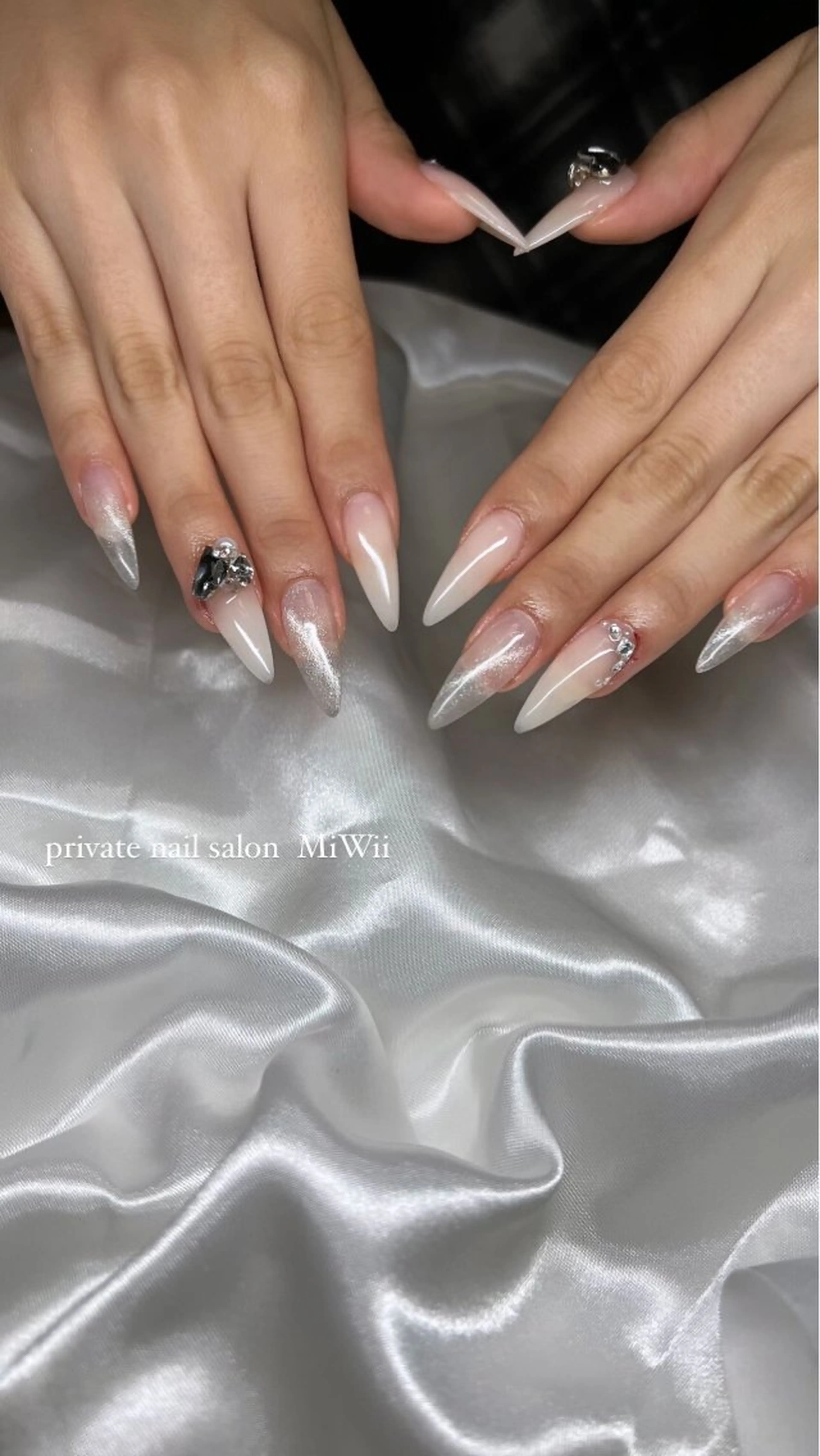 ネイル 𝐧𝐚𝐢𝐥 𝐌𝐢𝐖𝐢𝐢のネイルデザイン