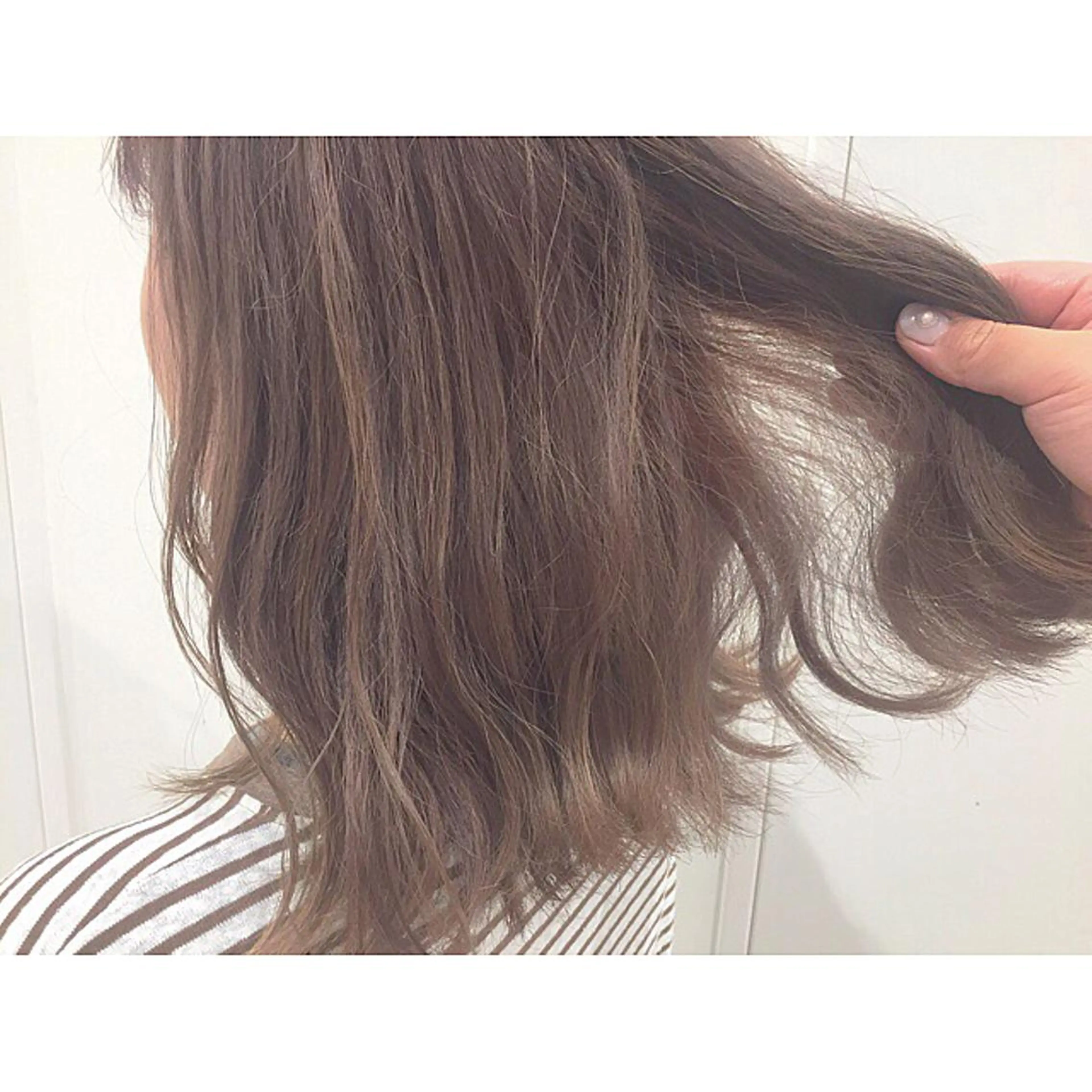 セミロング カラー ヘアアレンジ ベージュカラー ピンクカラー ピンクベージュ ヘアカラー トリートメント 透明感♡︎♡︎ 佐々木早苗のヘアスタイル