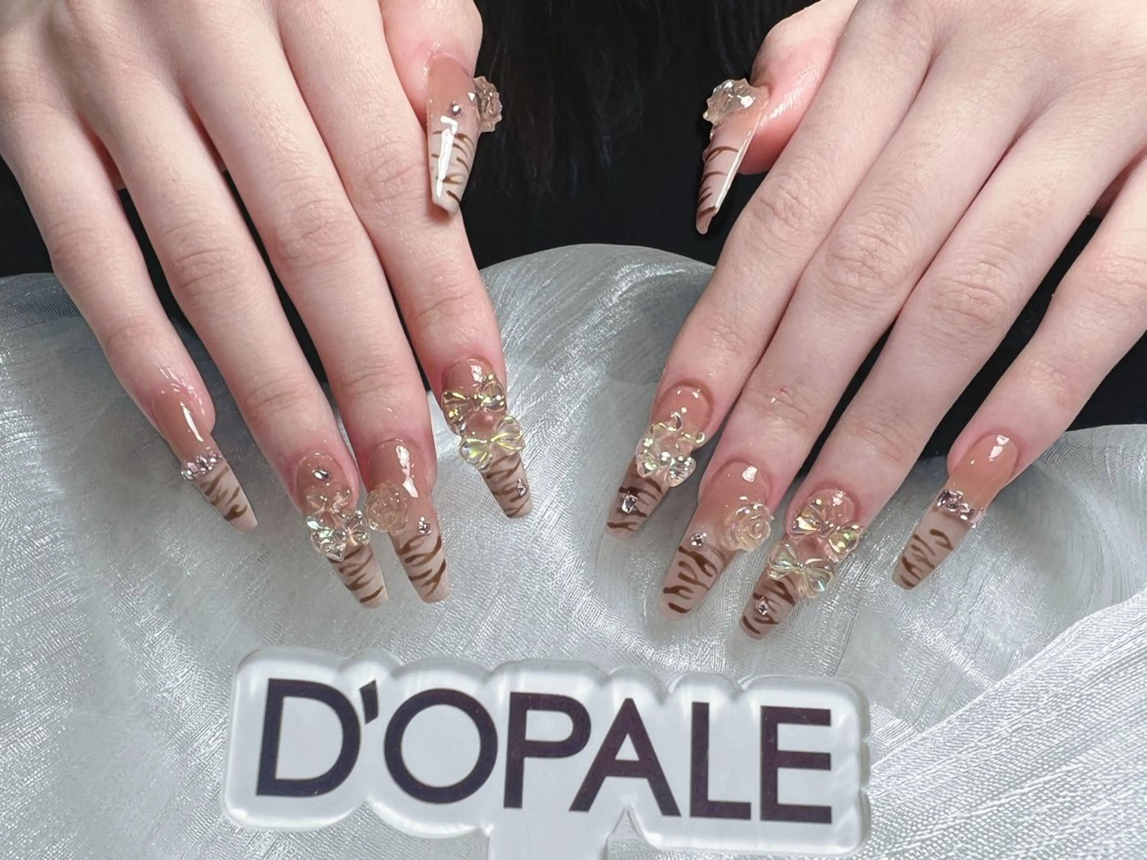 ネイル ハンドネイル ドパルネイル 上野店サロンのネイルデザイン