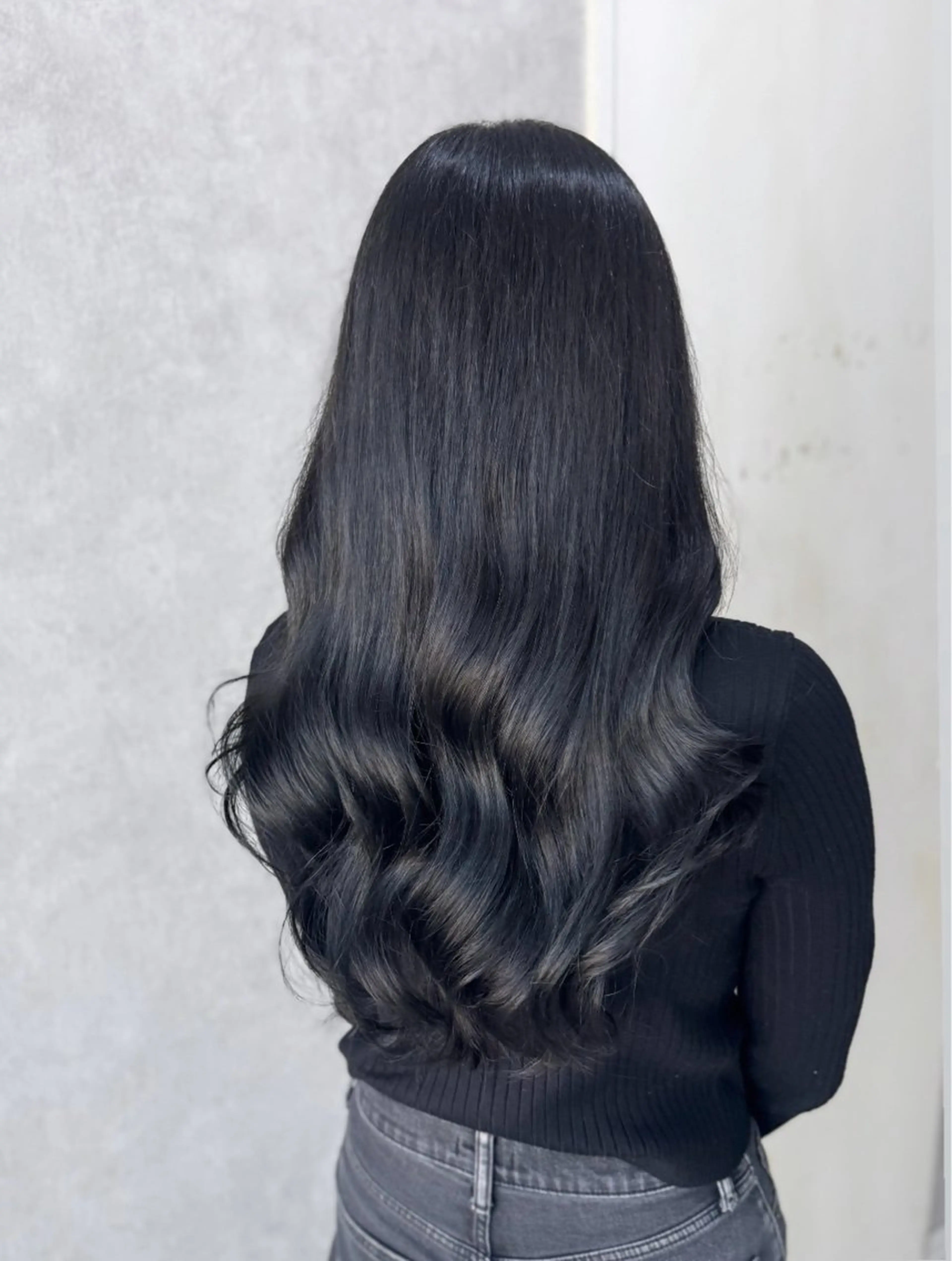 ロング カラー アッシュ アッシュブラウン 黒髪 ブリーチ ブルーカラー カット ヘアカラー トリートメント 赤み無し柔らかカラー 【梅田】madokaのヘアスタイル