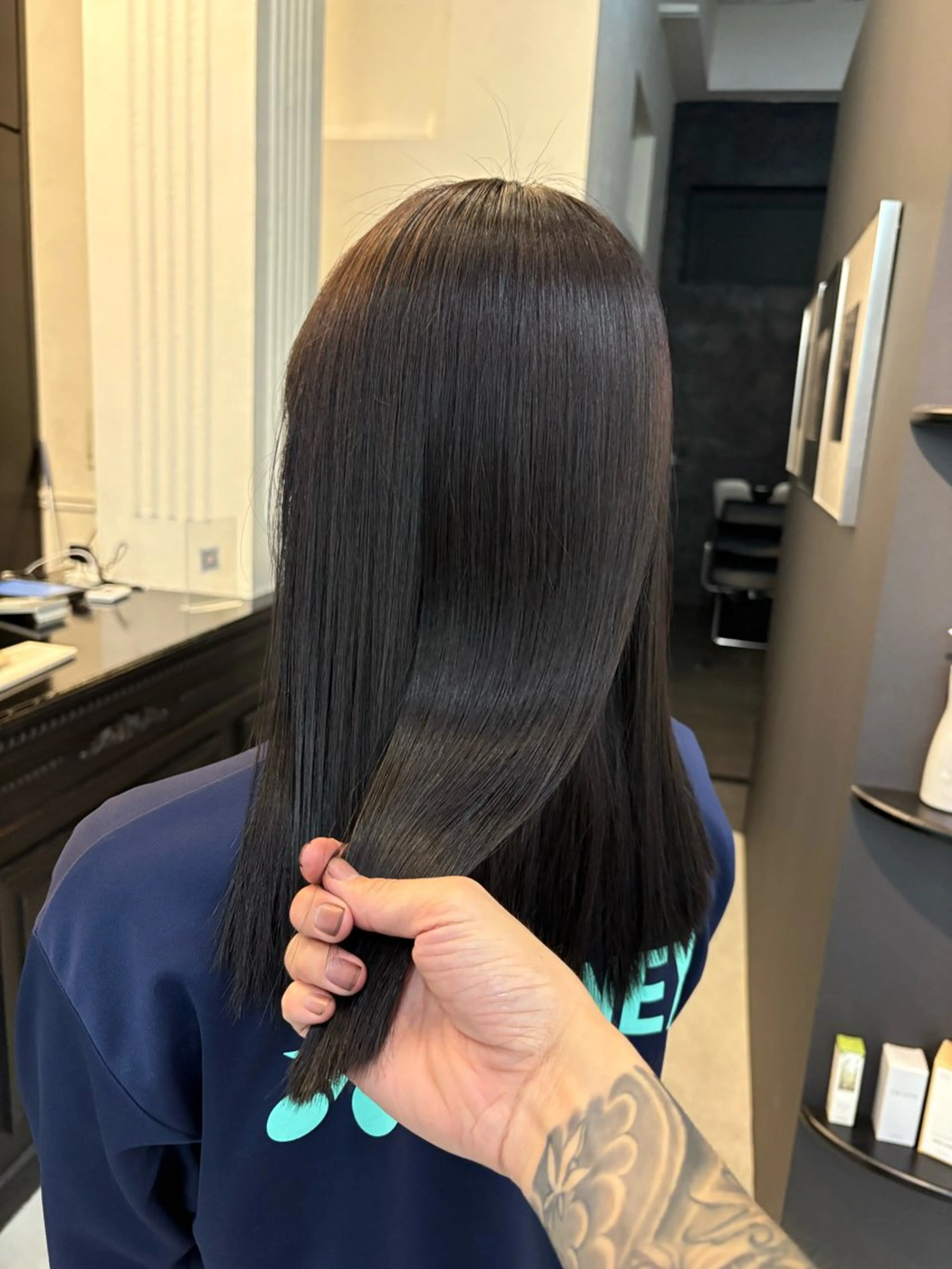 セミロング カラー 黒髪 トリートメント ヘアカラー Maison Halu YUKIのヘアスタイル