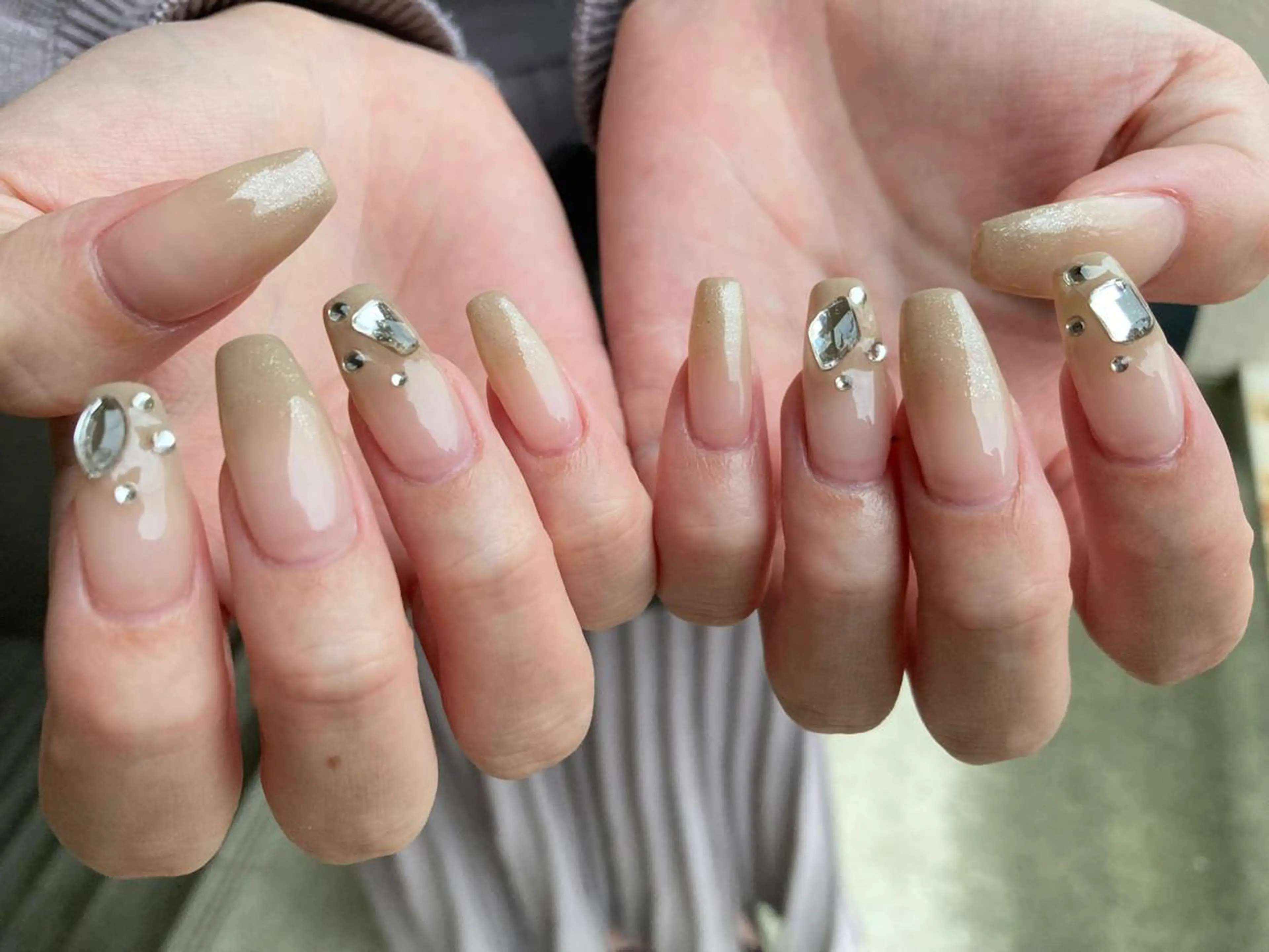 ロング ネイル ハンドネイル フットネイル ✴︎ Delightのネイルデザイン