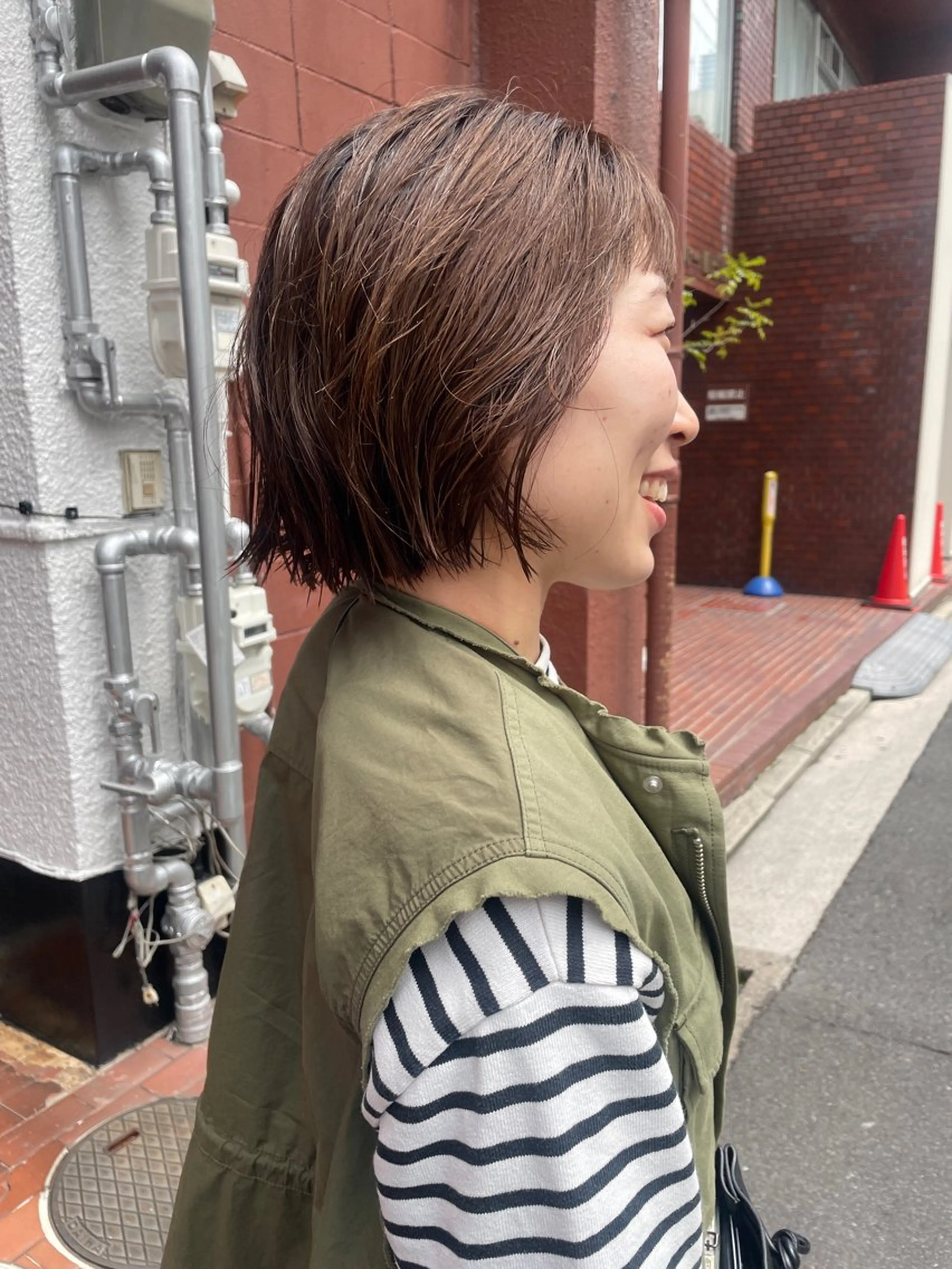 ショート カラー くせ毛 カット ヘアカラー さの あやねのヘアスタイル