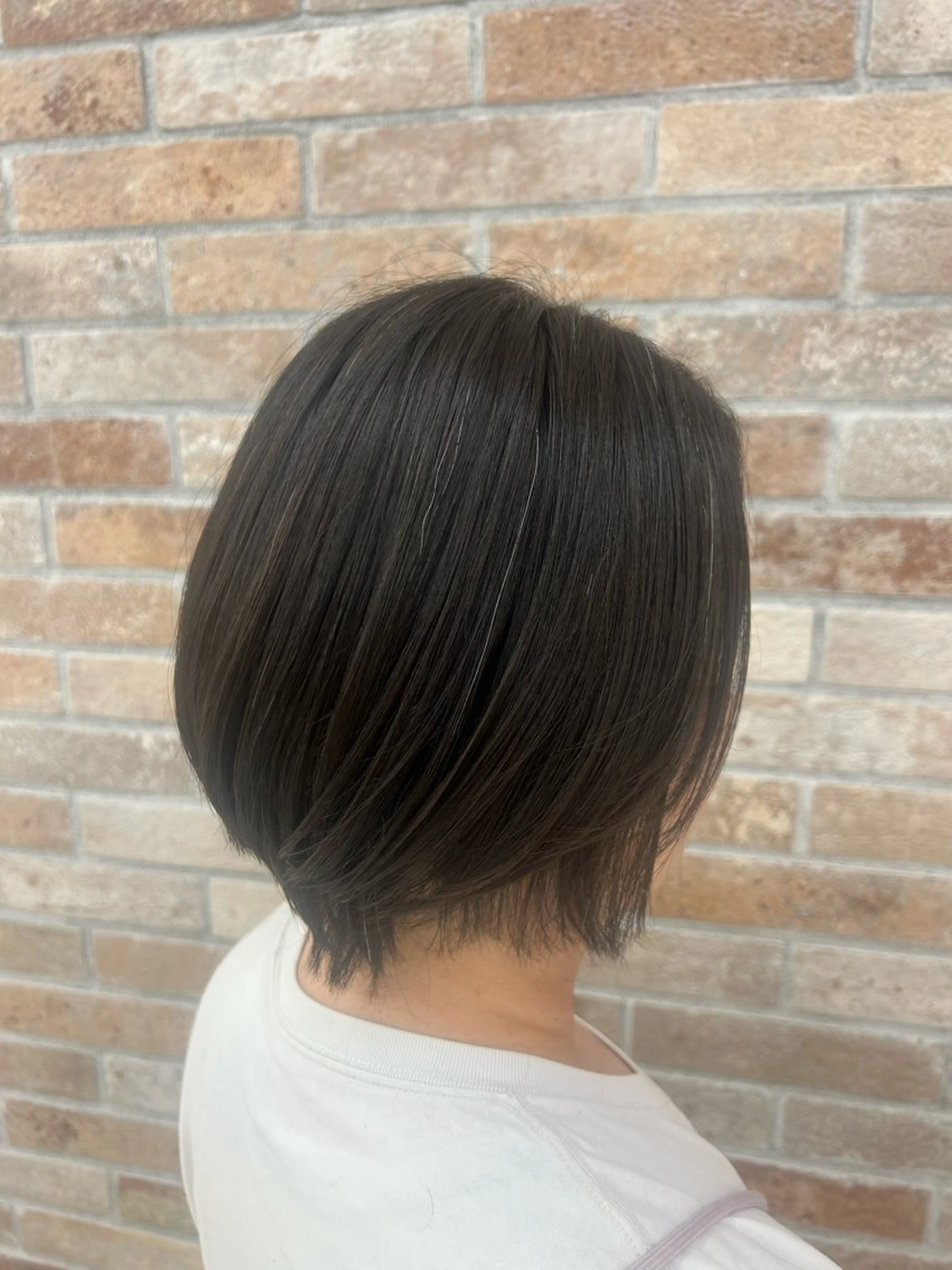 ショート カット 毛流れ 癖毛カット/ 英山明未のヘアスタイル