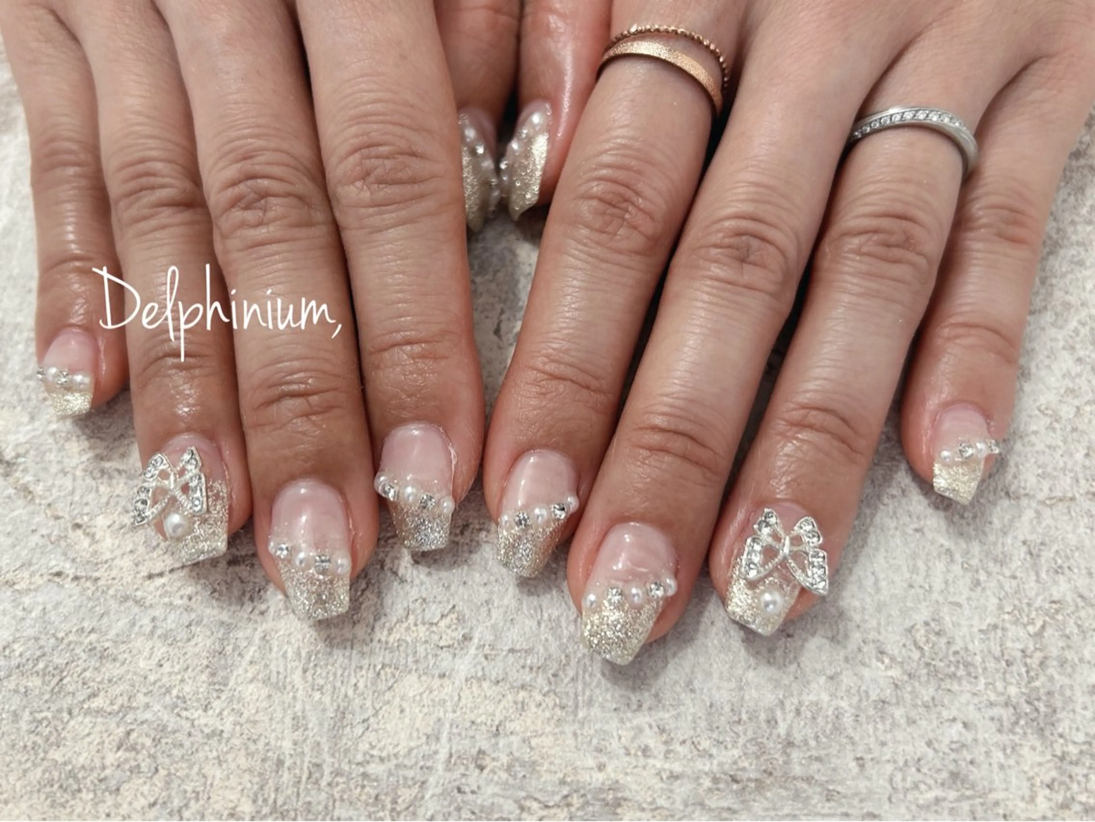 ネイル キラキラネイル ピンク 春ネイル ハンドネイル 岡本 友恵のネイルデザイン