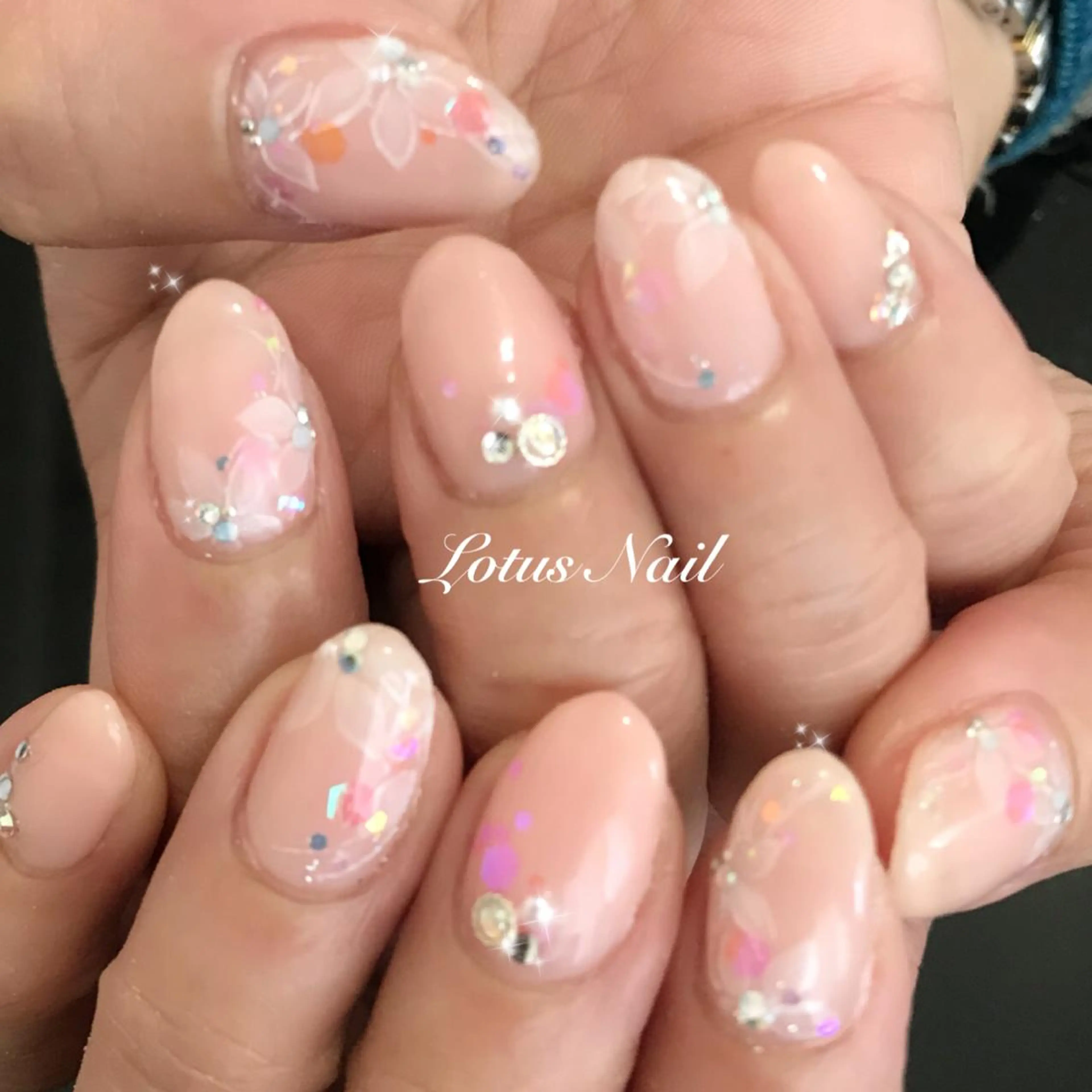 ネイル Lotus Nailのネイルデザイン
