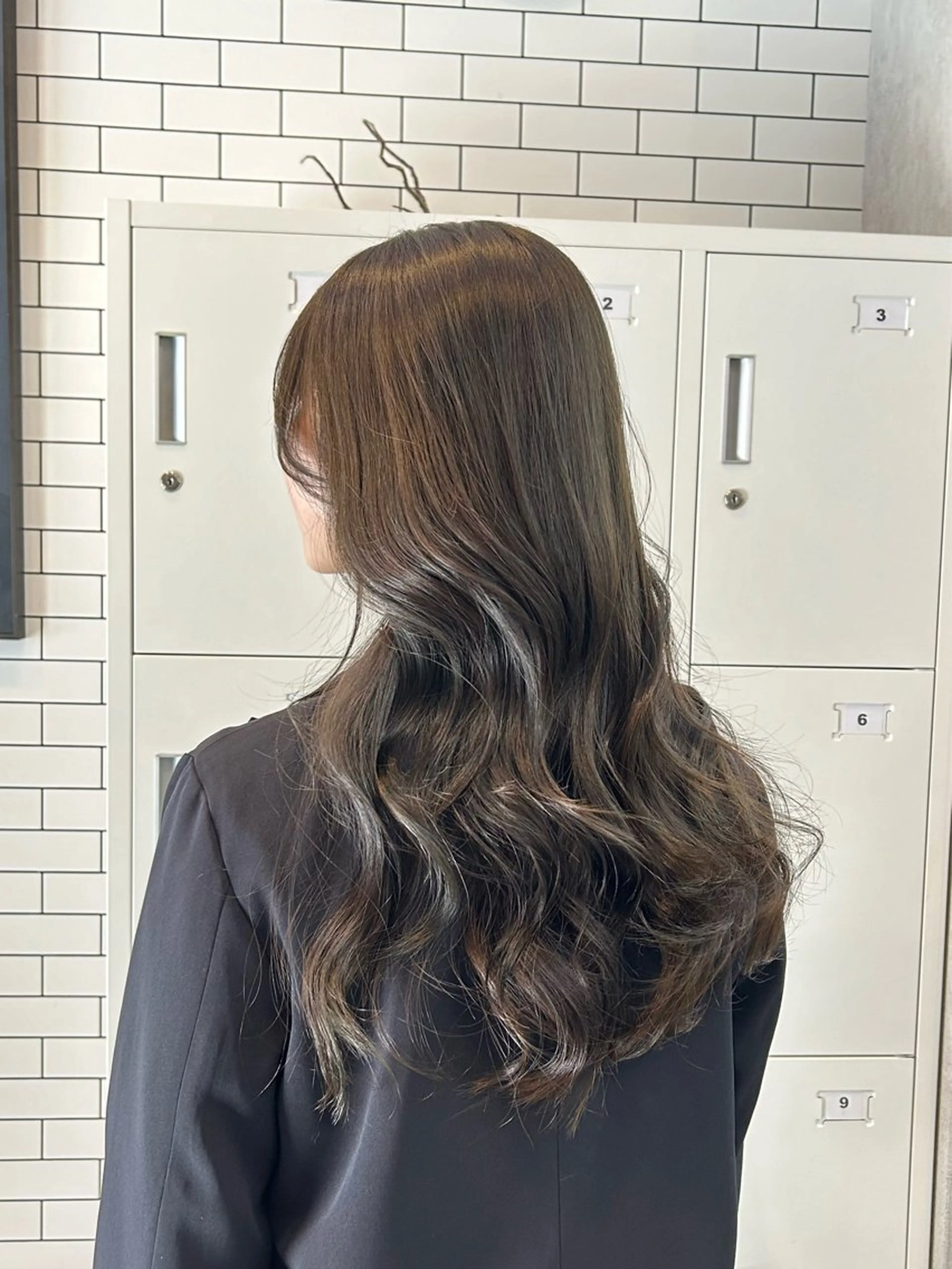 ロング カラー カット ヘアカラー トリートメント いなみね はるきのヘアスタイル