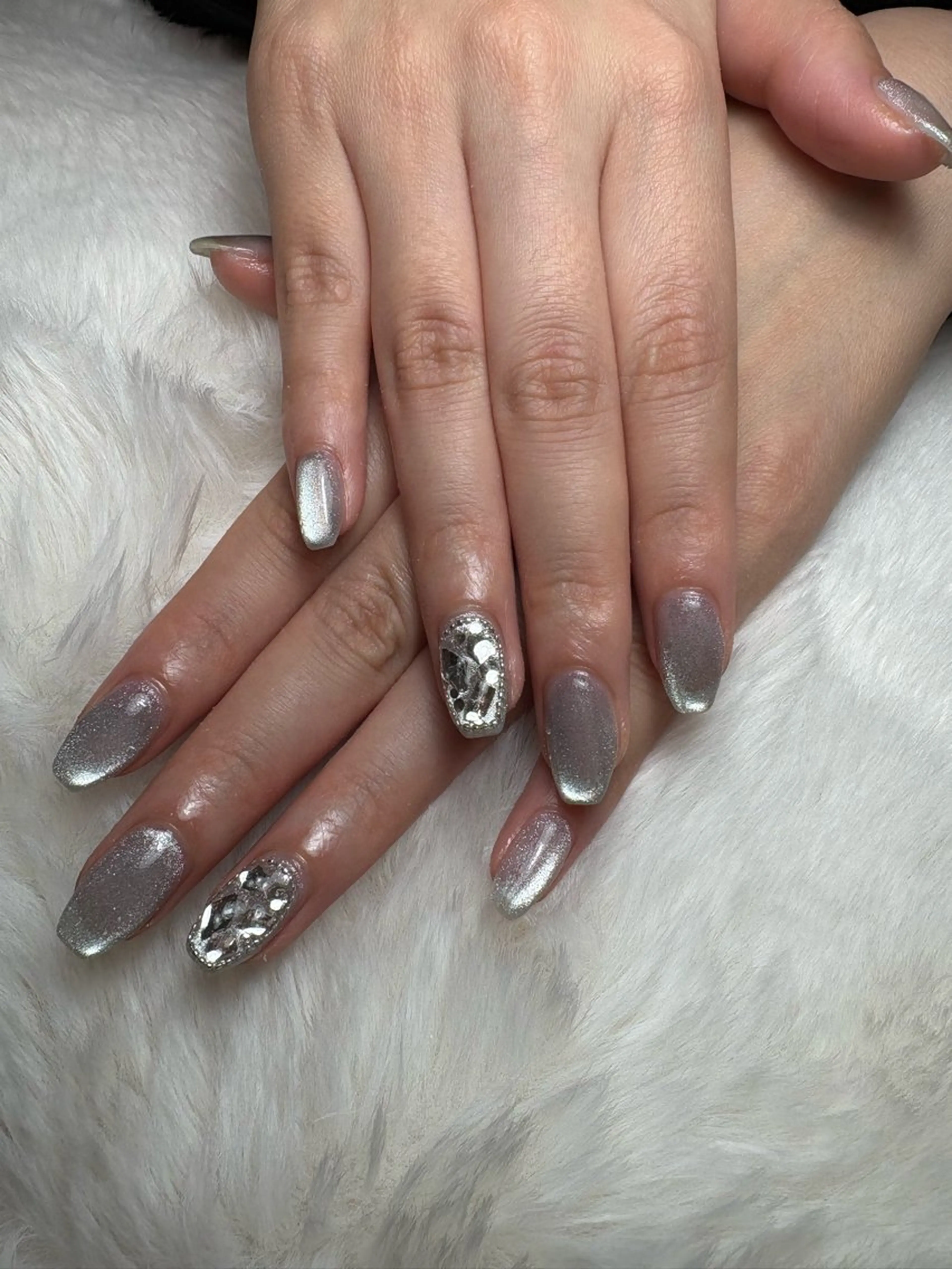 ネイル 黒須莉奈 IRYのネイルデザイン