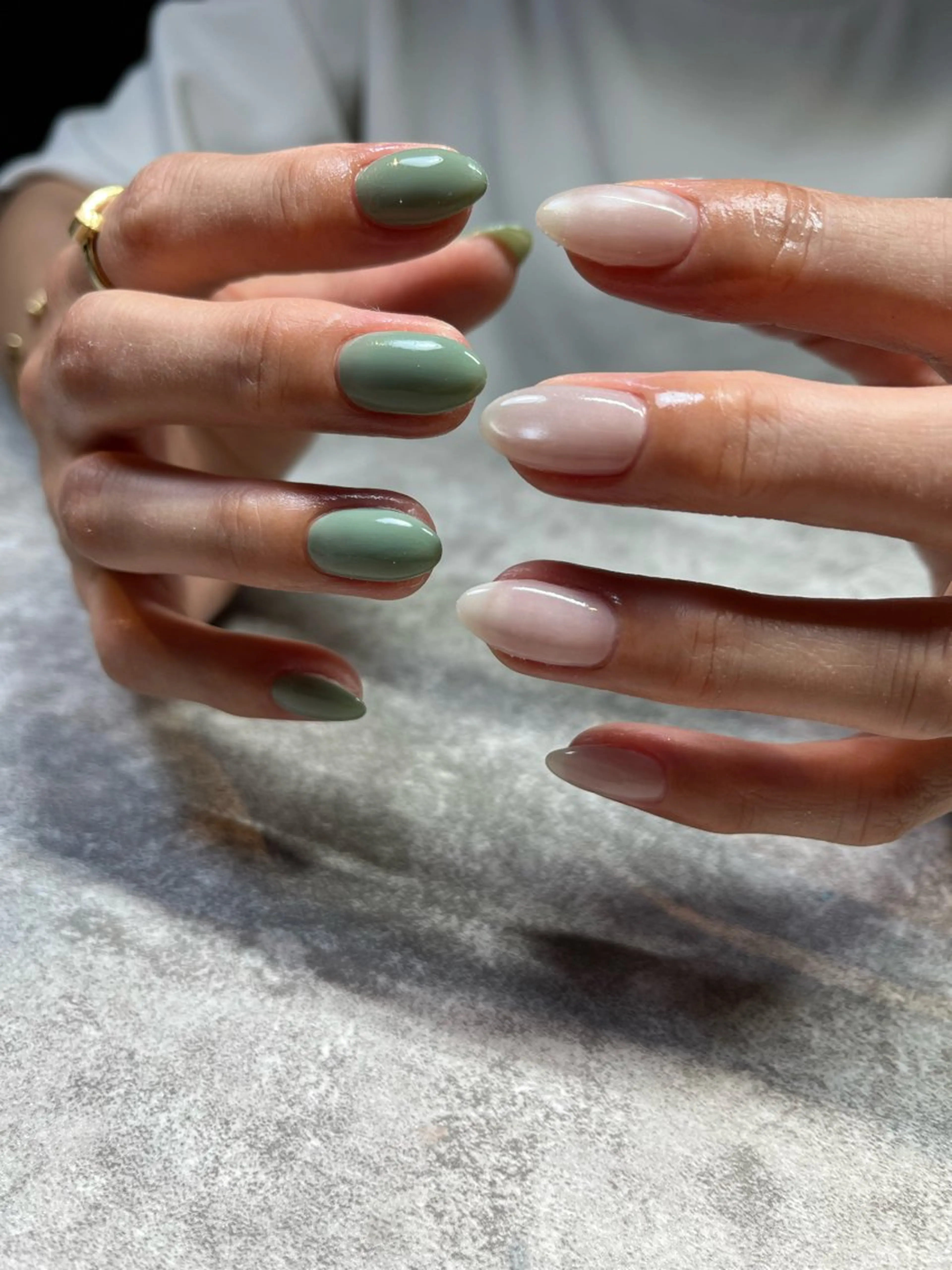 ハンドオフ込みワンカラー/グラデーション/フレンチの写真