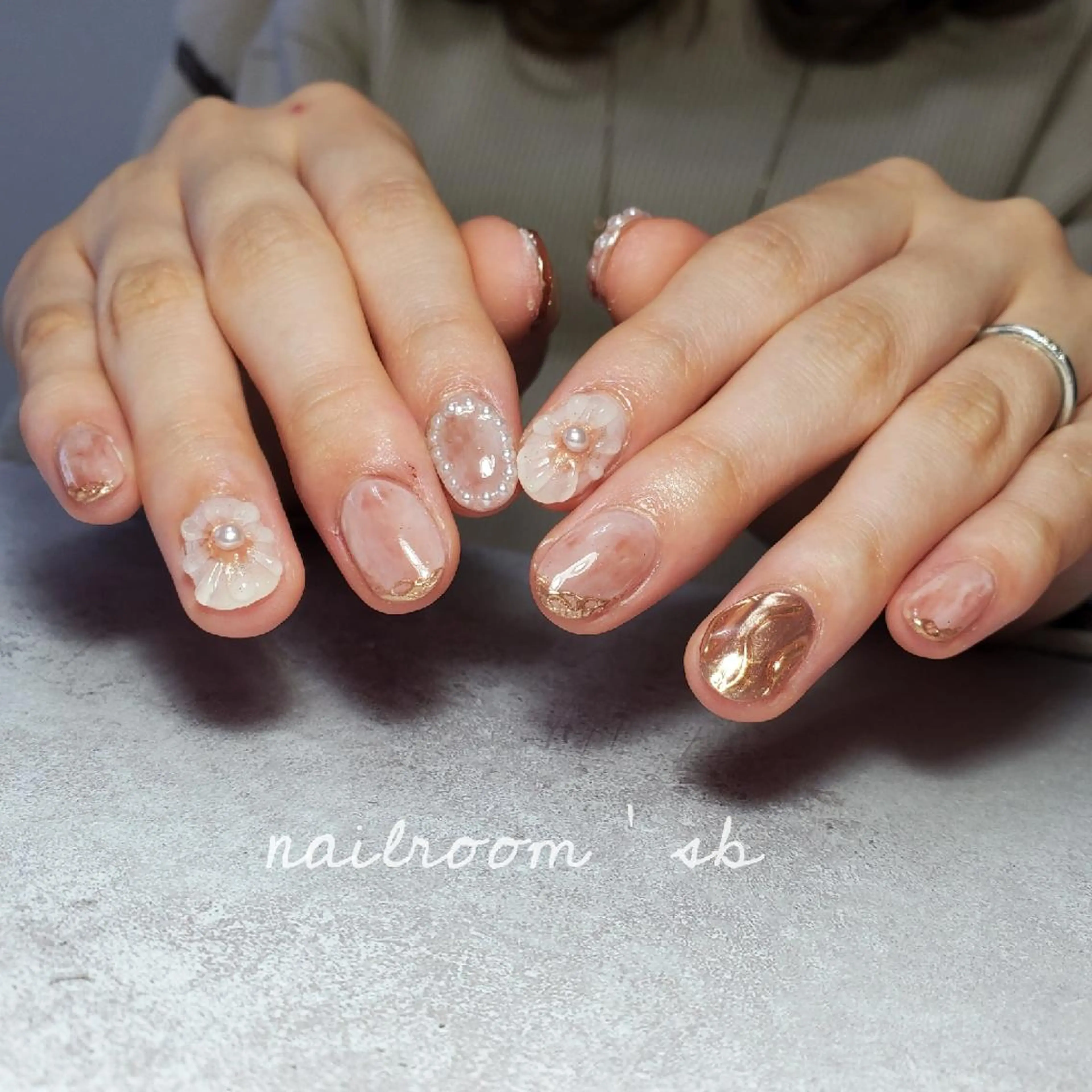 ネイル ハンドネイル nailroom‪ sb‪‪𓈒𓂂𓏸のネイルデザイン