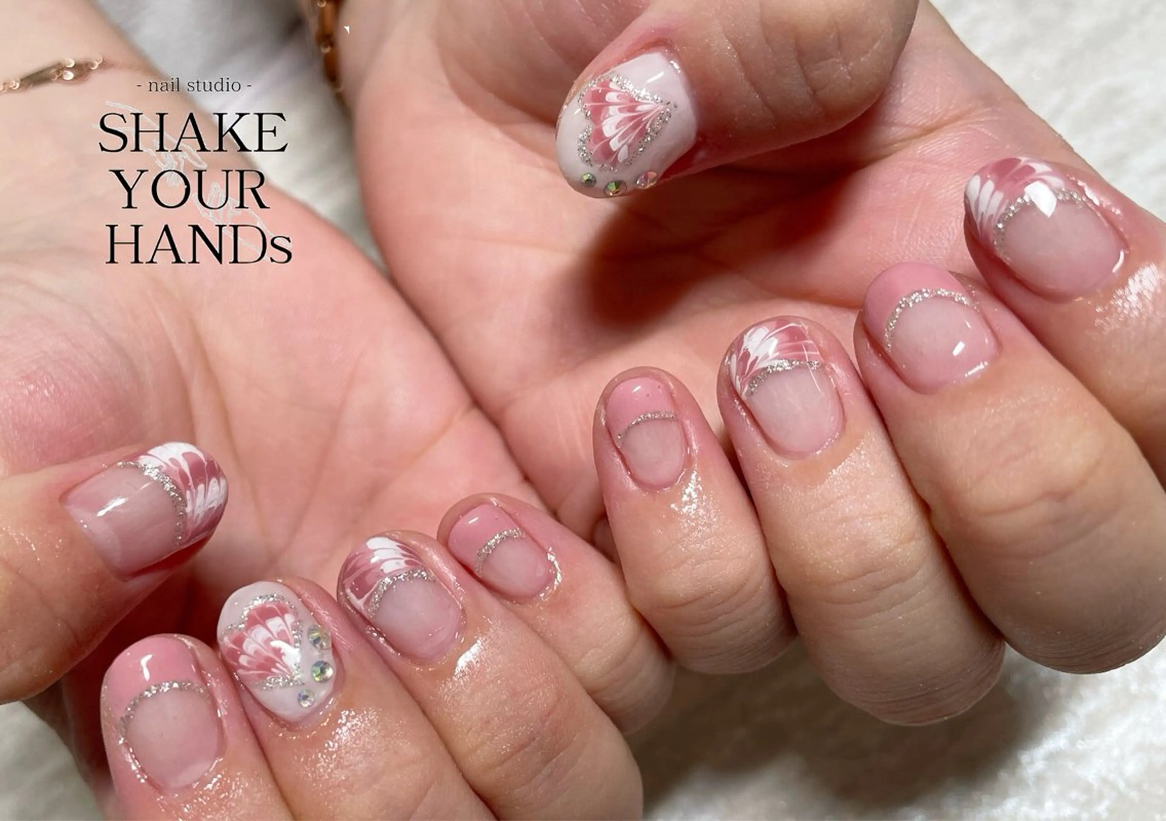 ネイル ピーコックネイル ハンドネイル ネイルスタジオ シェイクユアハンズのネイルデザイン