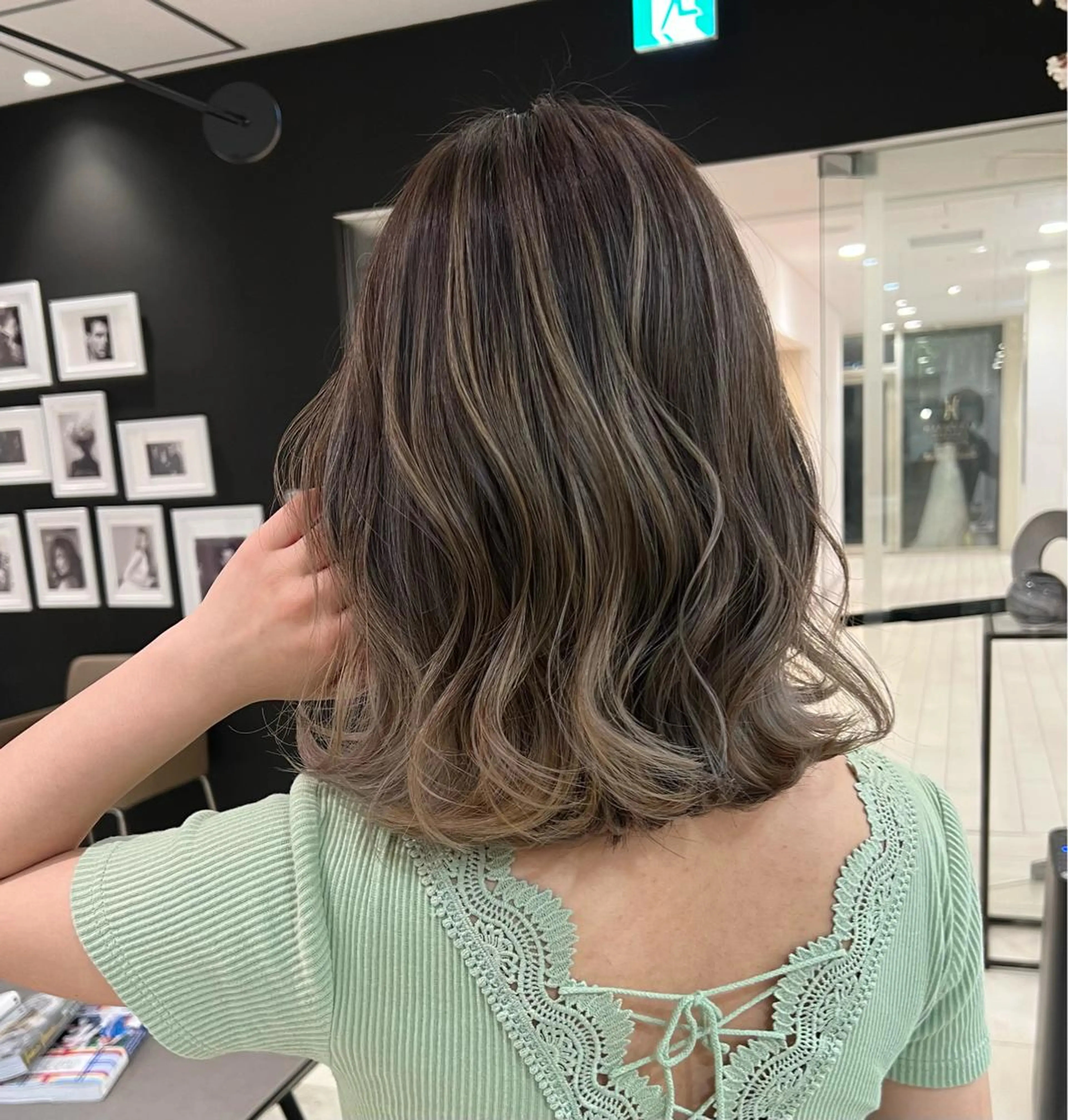 ミディアム カラー 🇺🇸海外デザイン iCON TOKYOのヘアスタイル