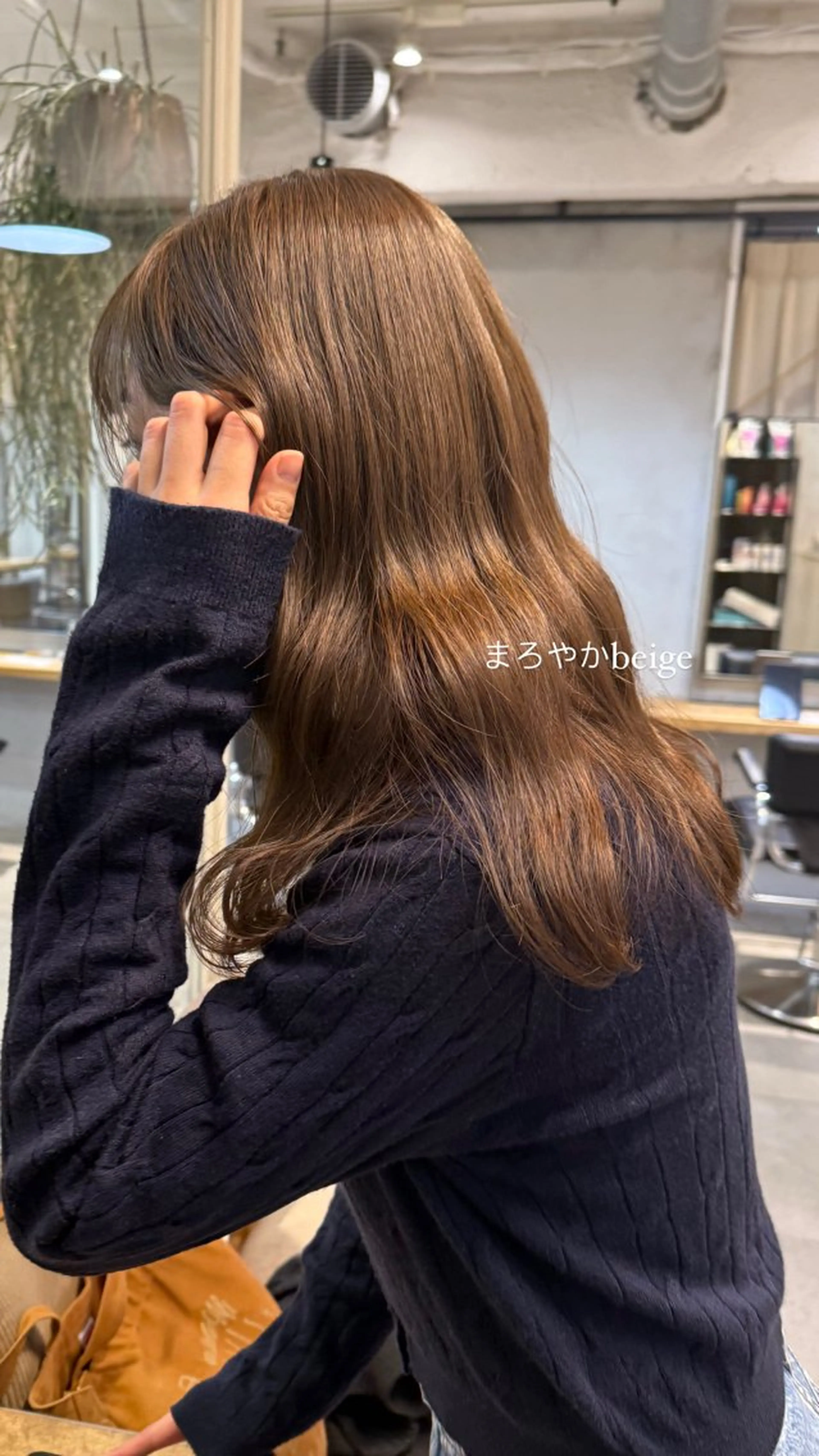 セミロング カラー ヘアカラー トリートメント ミルクティー× グレージュMOMOのヘアスタイル