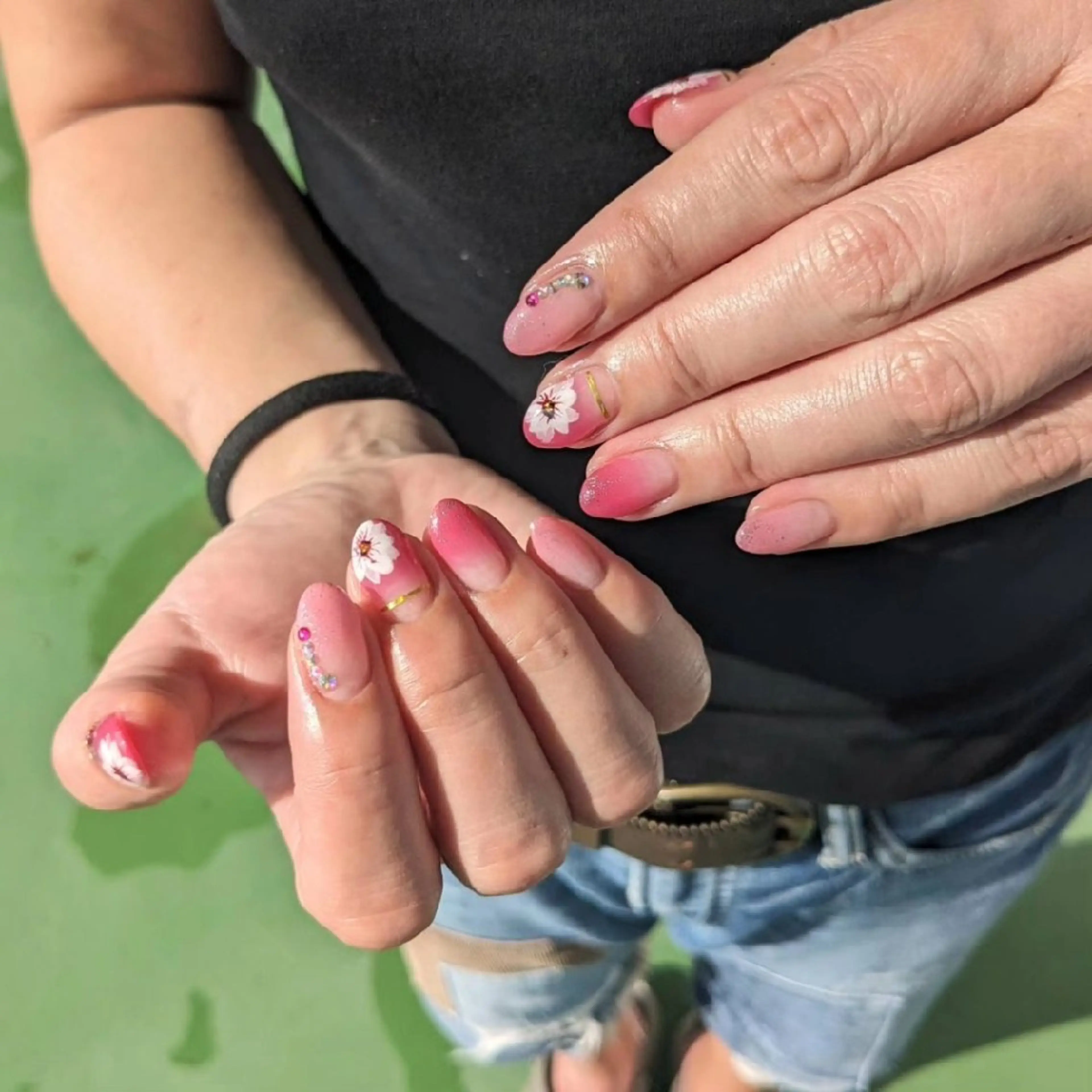 ネイル フラワーネイル ハンドネイル ネイルサロンベルティ .keikoのネイルデザイン