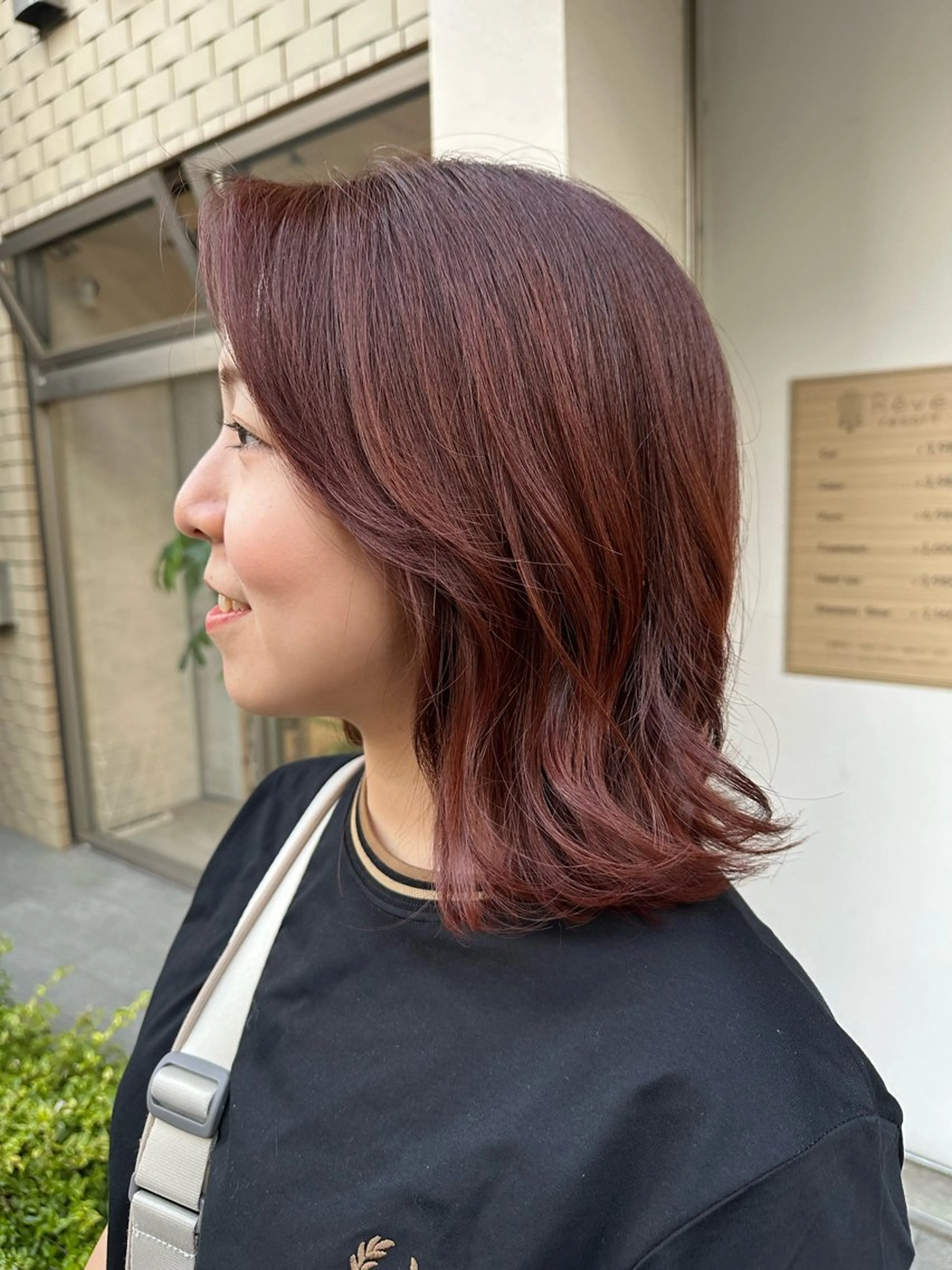 セミロング カラー 女性に人気♪ はやしほのかのヘアスタイル