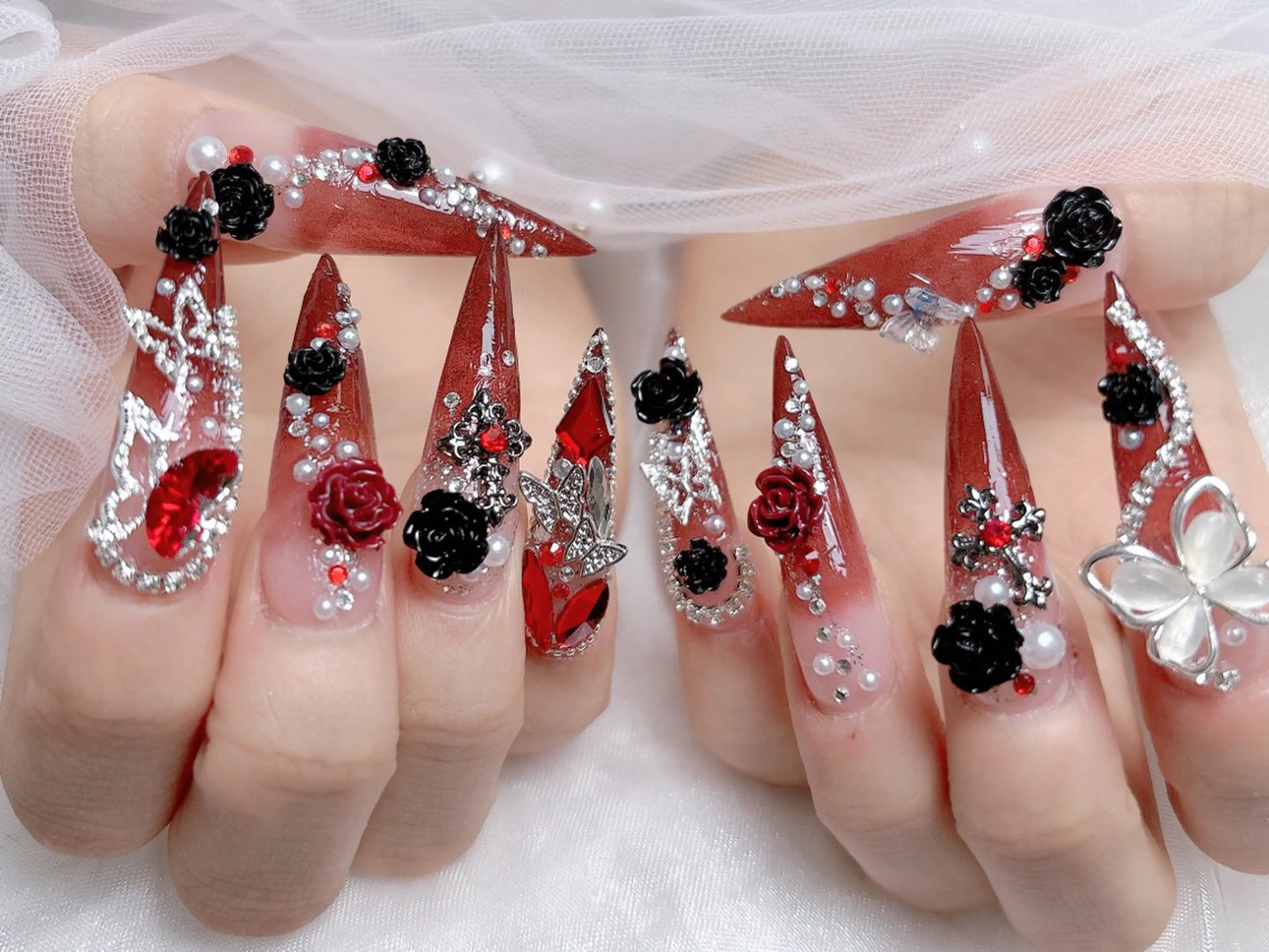 ネイル ロングネイル マグネットネイル スーパーロングネイル ハンドネイル K.Bi nailsalon所属・k.bi nailsalonのネイルデザイン