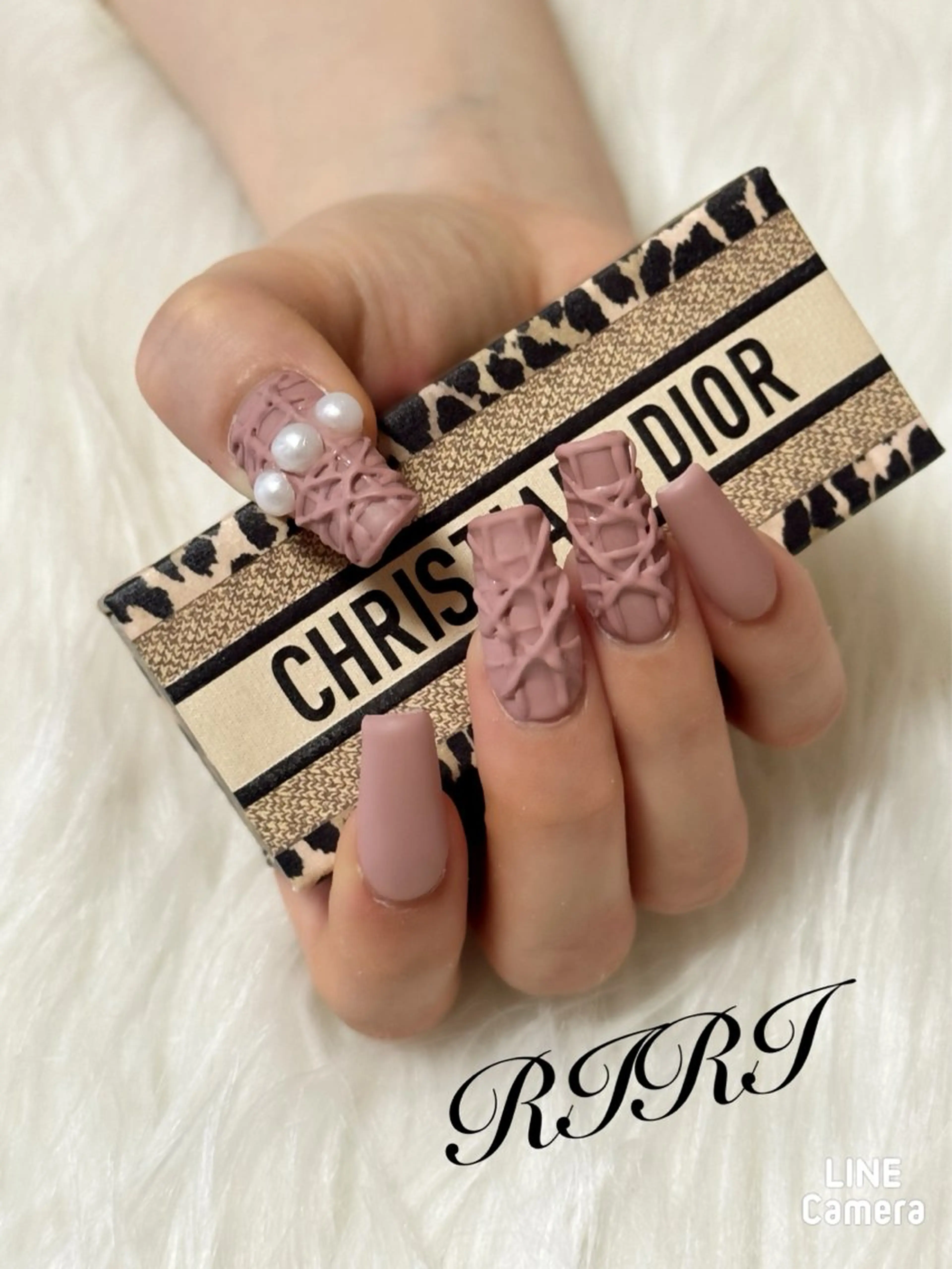 ネイル ジェルネイル ガーリー キラキラネイル 韓国ネイル ロングネイル ハンドネイル riri オーナーのネイルデザイン