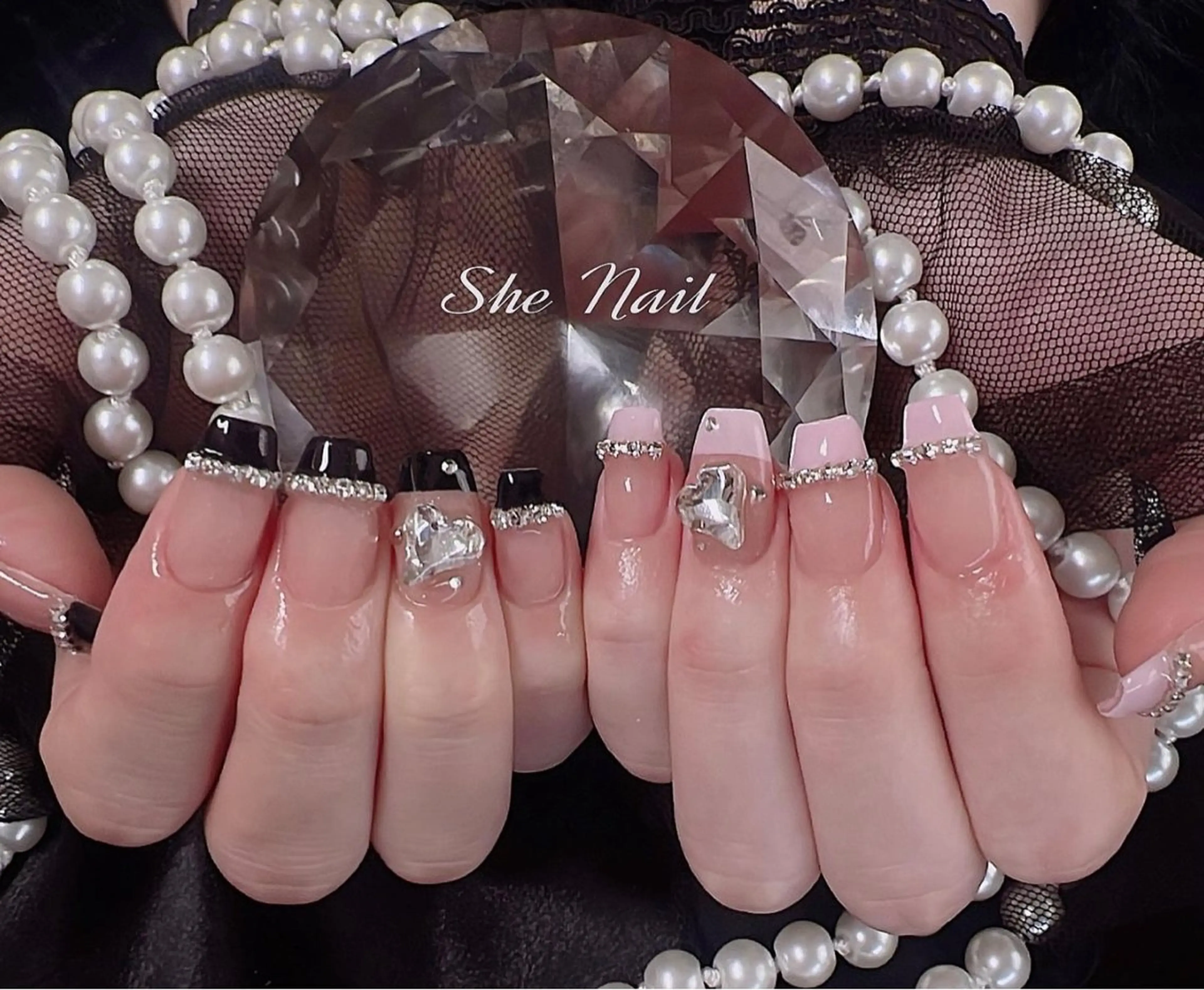 ネイル チークネイル 長さ出し フレンチネイル ガラスフレンチ マグネットネイル She Nail所属・ISA_ BELLAのネイルデザイン