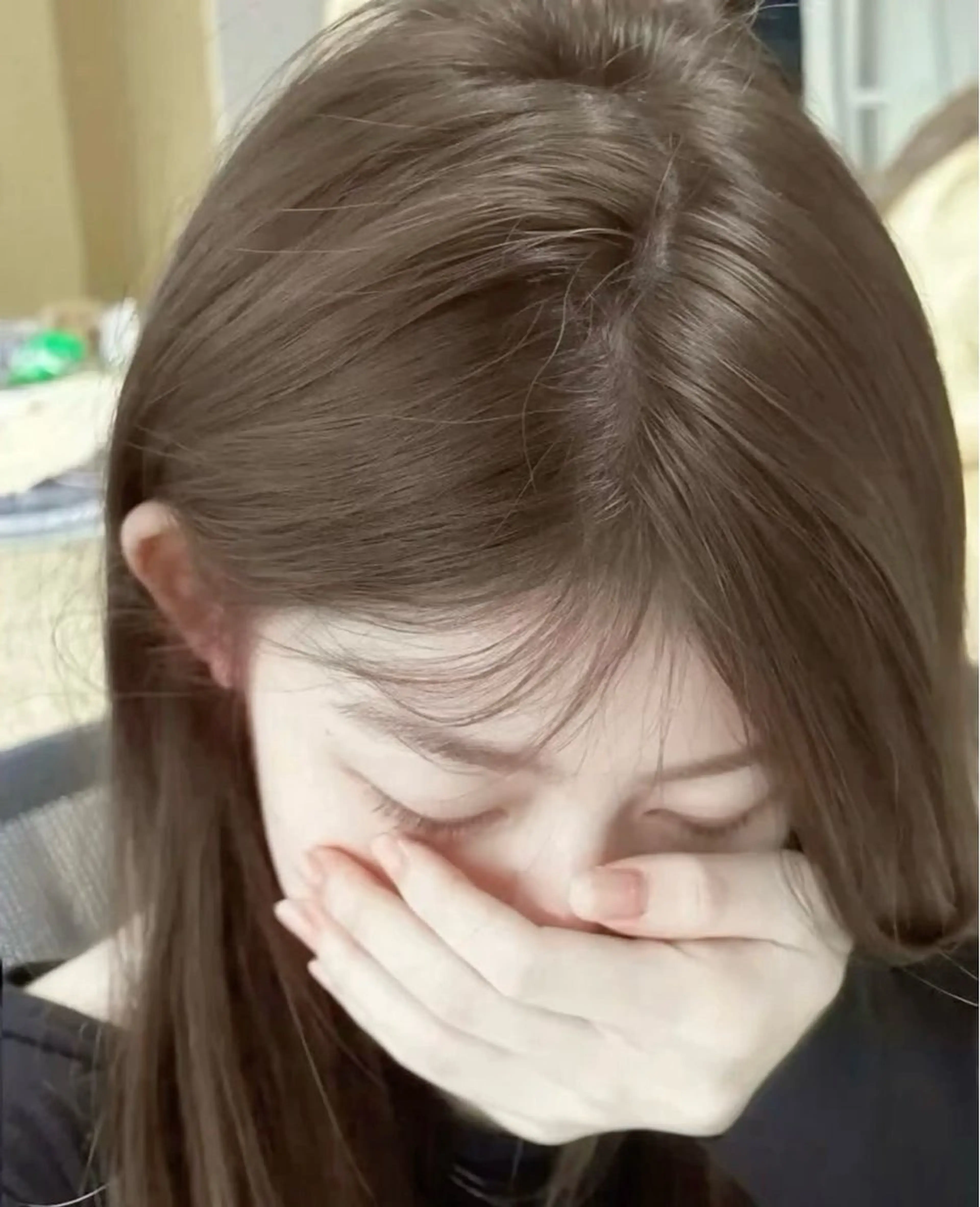 ロング にこ🐻‍❄️🫧 透明感カラー🤍のヘアスタイル