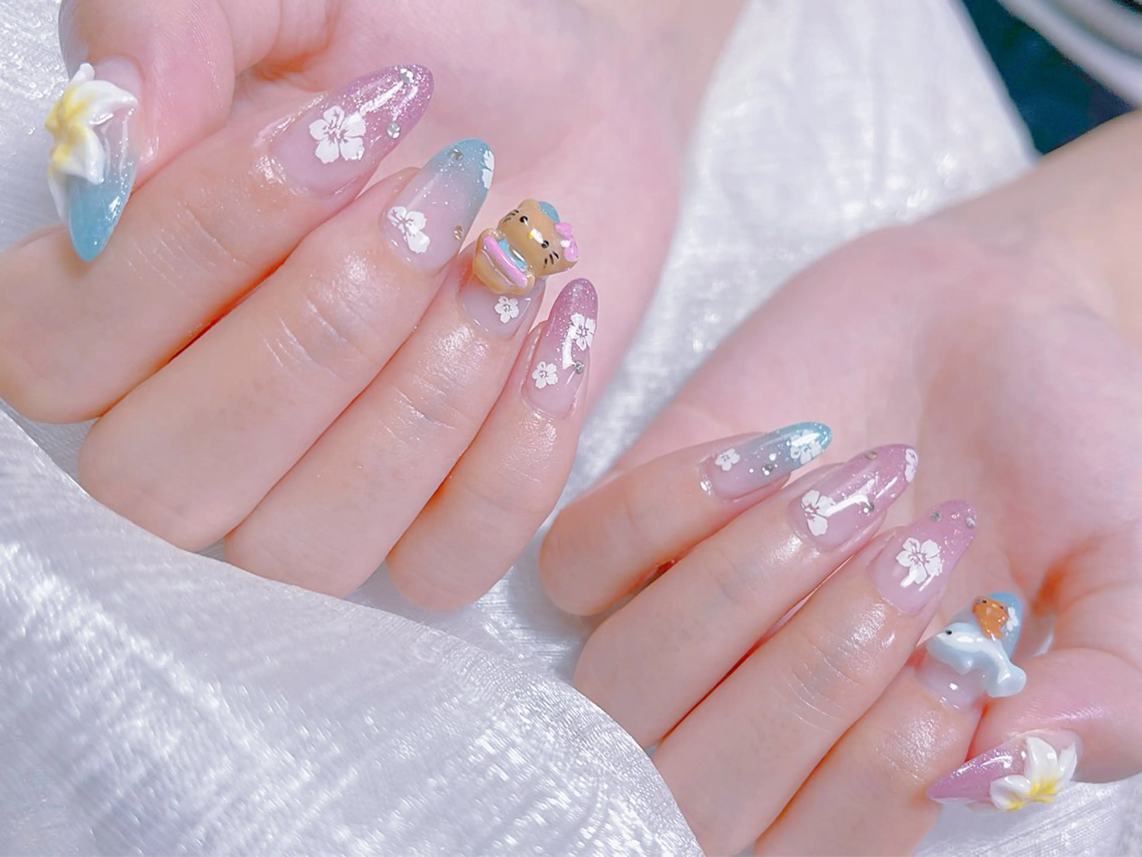 ネイル ハンドネイル 🎀ネイルサロン エクラYUI🎀のネイルデザイン