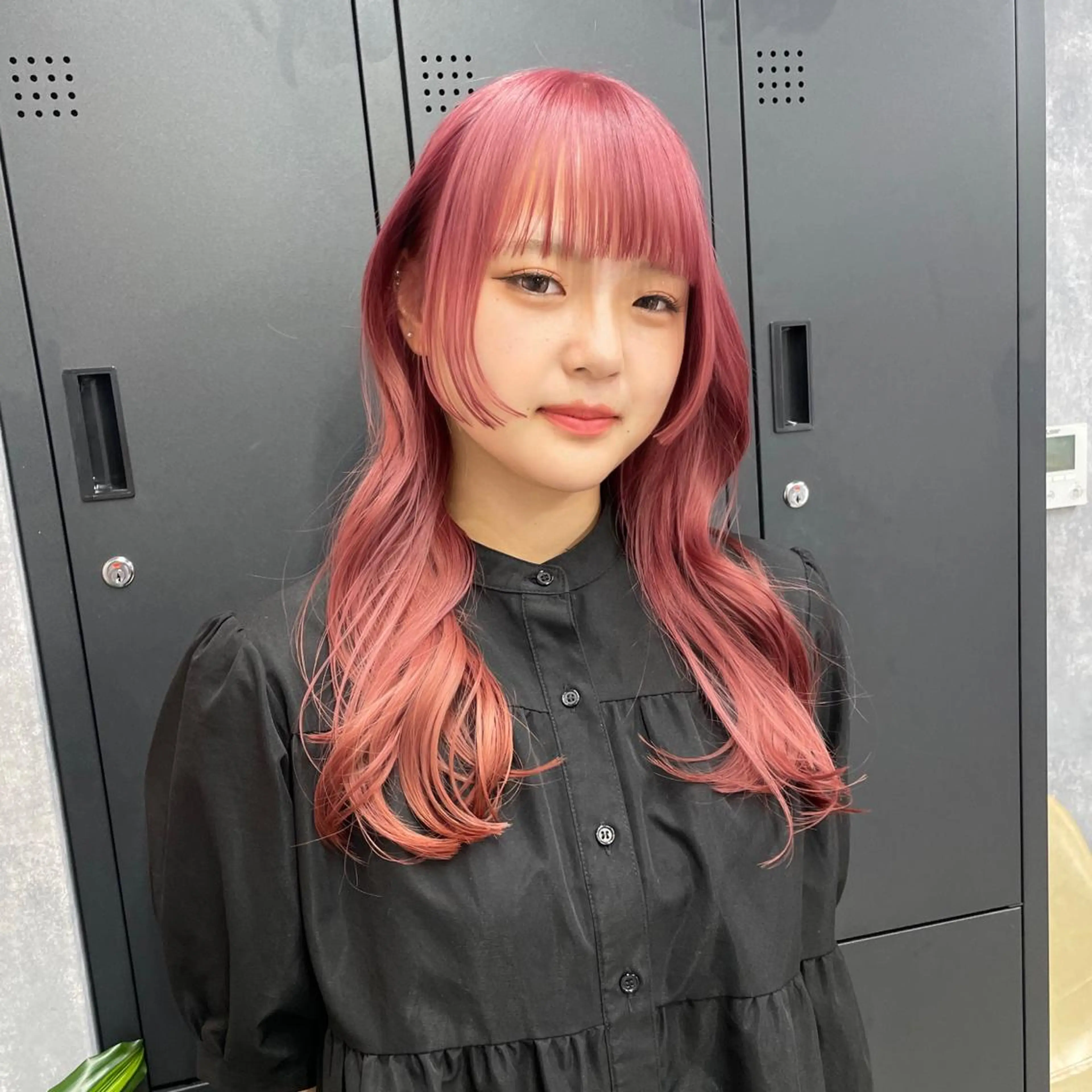 ロング カラー ブリーチ 宮城 ほのかのヘアスタイル