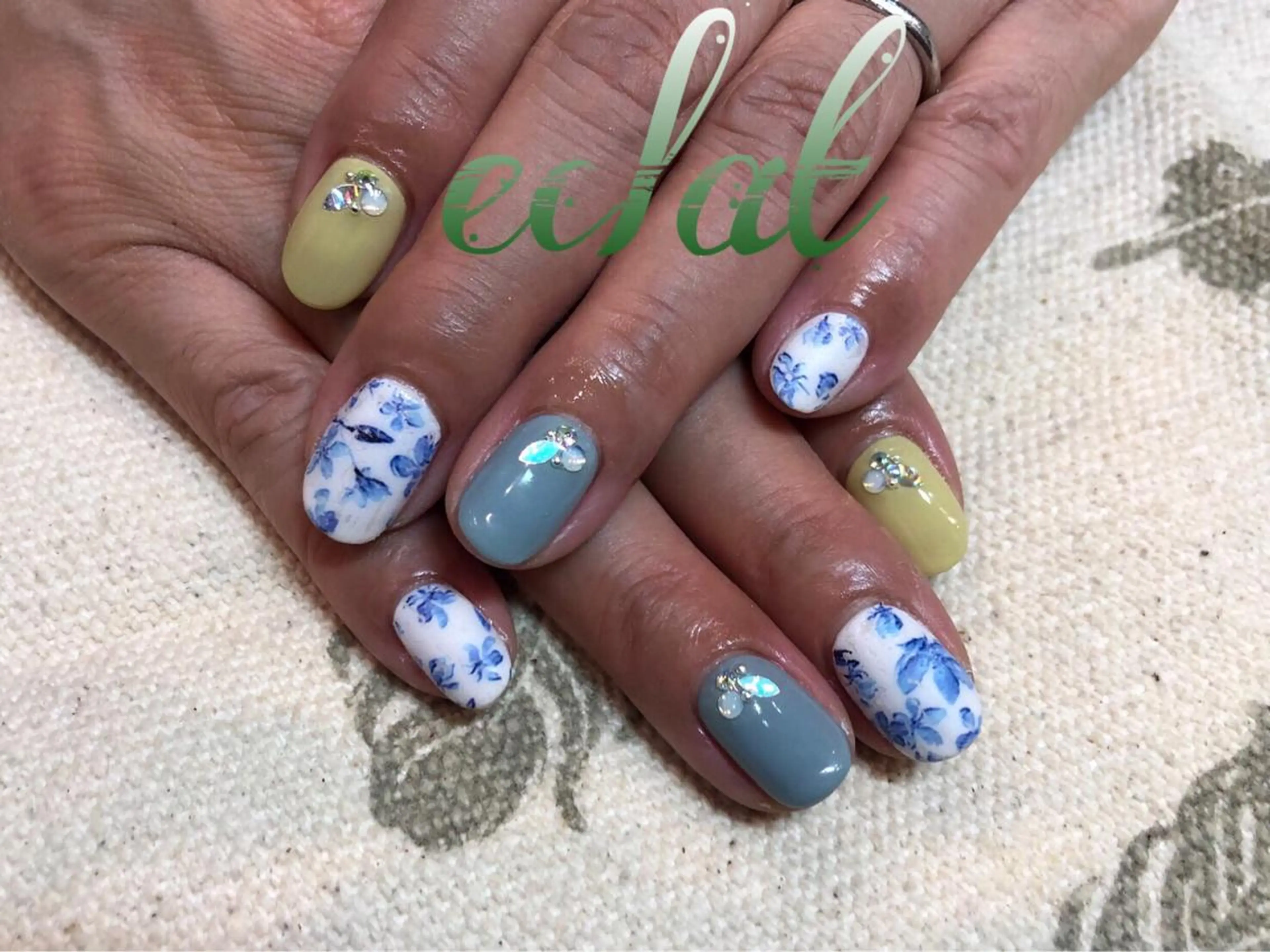 ネイル ハンドネイル センター南 eclatのネイルデザイン