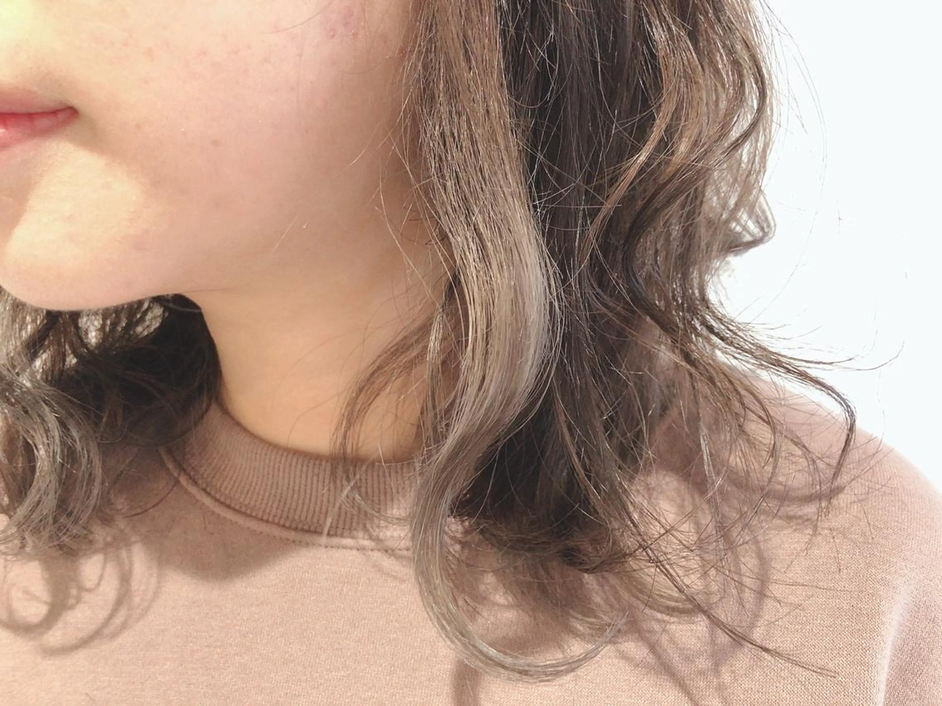 ミディアム カラー ベージュカラー ブラウンカラー チョコレートブラウン インナーカラー aimée/ まつ毛&眉毛サロンの眉毛・アイブロウイメージ