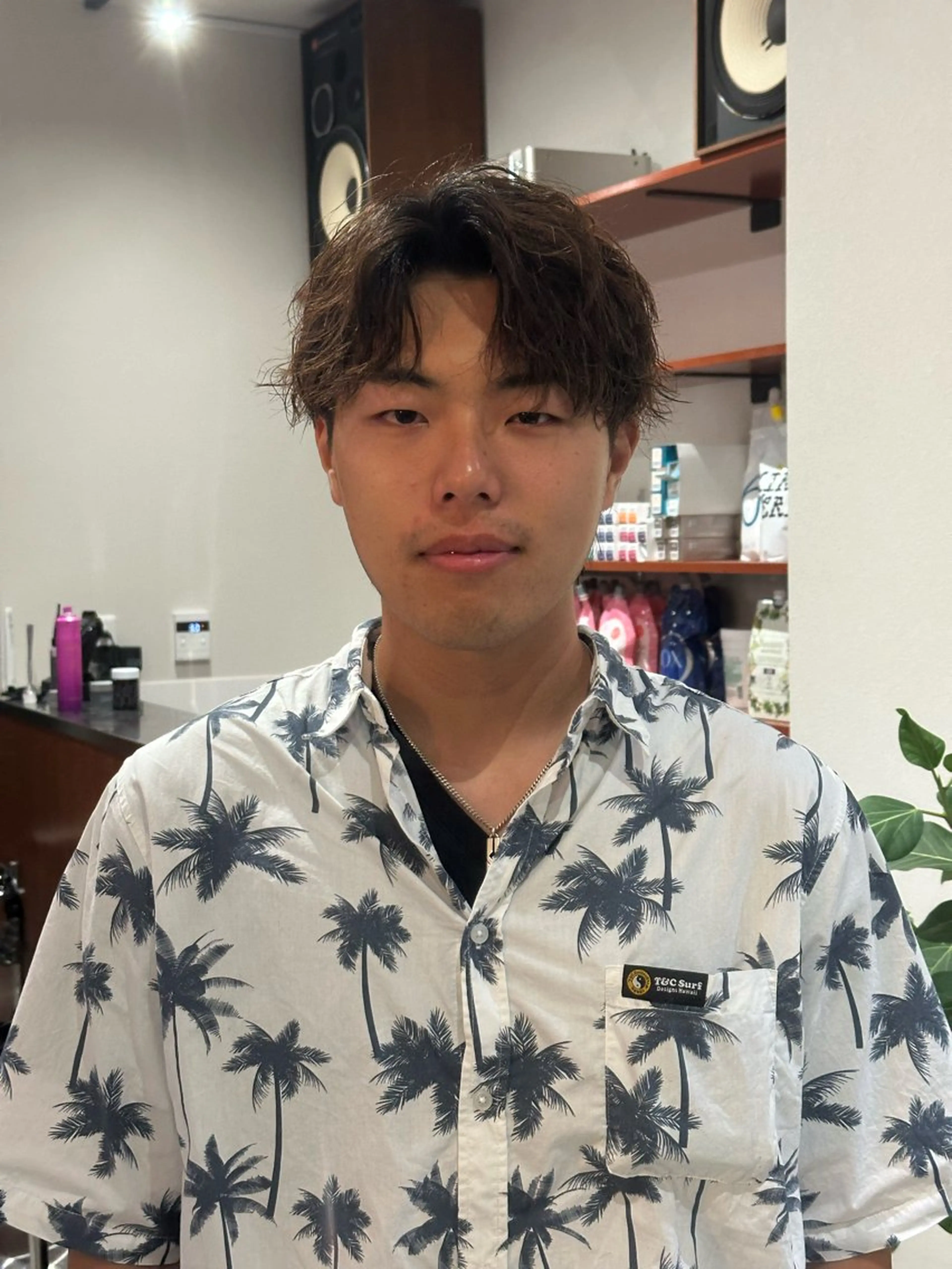 ショート パーマ メンズ センターパート フェードカット フェザーパーマ メンズパーマ ツーブロック カット パーマ トリートメント 金山駅前/メンズ パーマ/真柄 恒輝のヘアスタイル