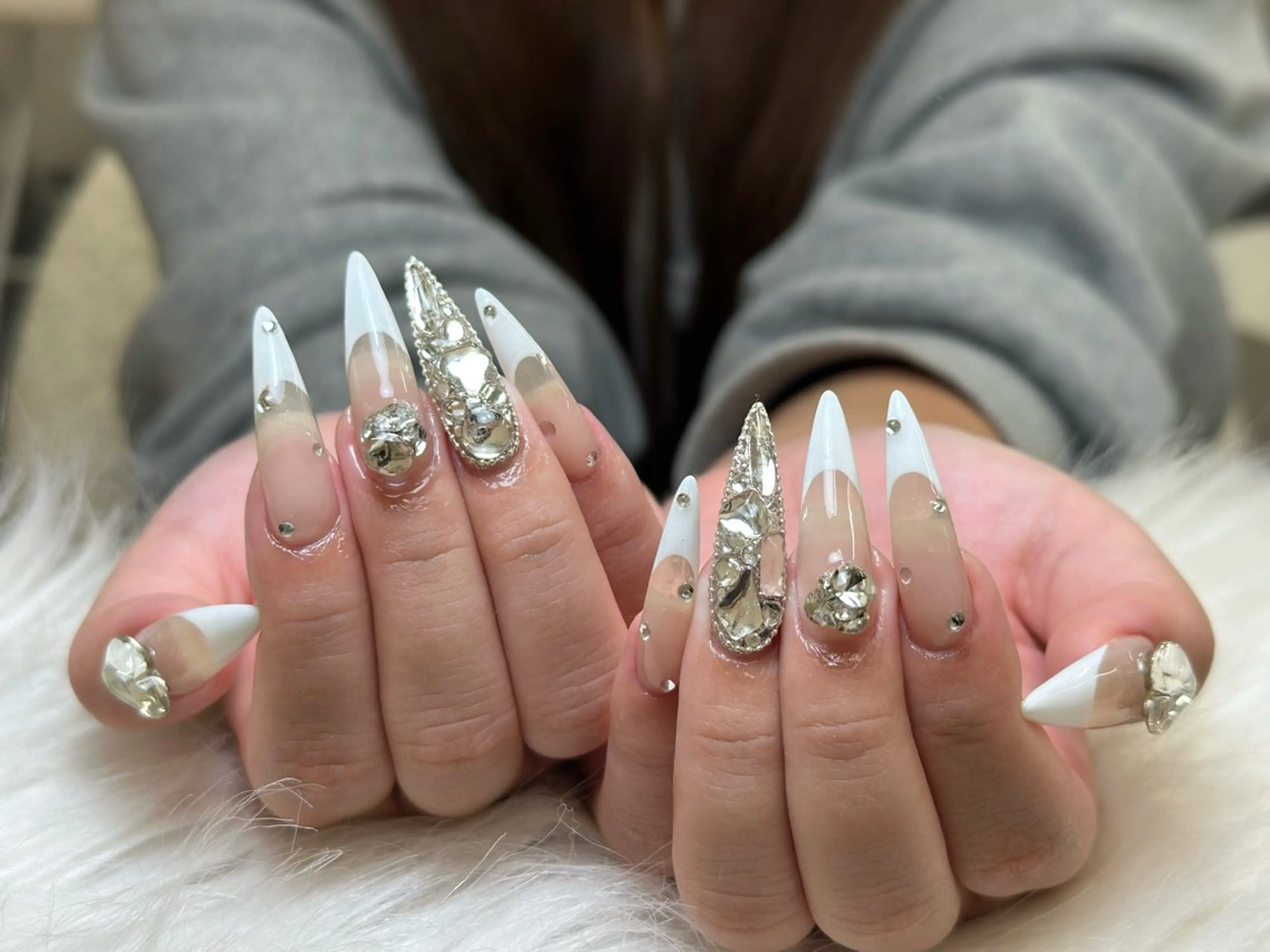 ネイル アートネイル 成人式 ジェルネイル ニュアンスネイル 夏ネイル ハンドネイル Nienail_ Luxeのネイルデザイン