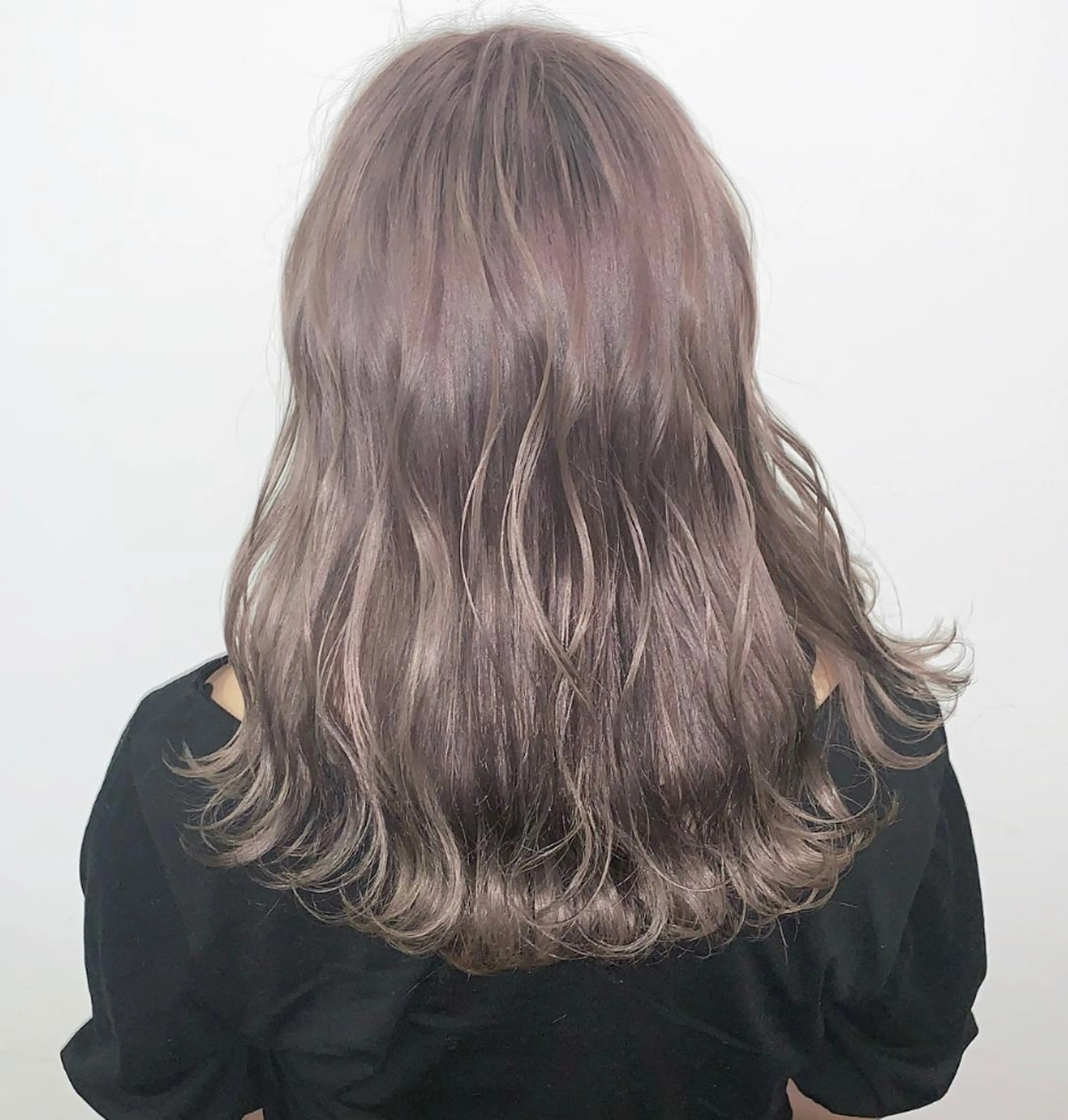 ロング カラー ブリーチ グレージュ ブリーチソムリエ認定 梅田茶屋町Eir辻のヘアスタイル