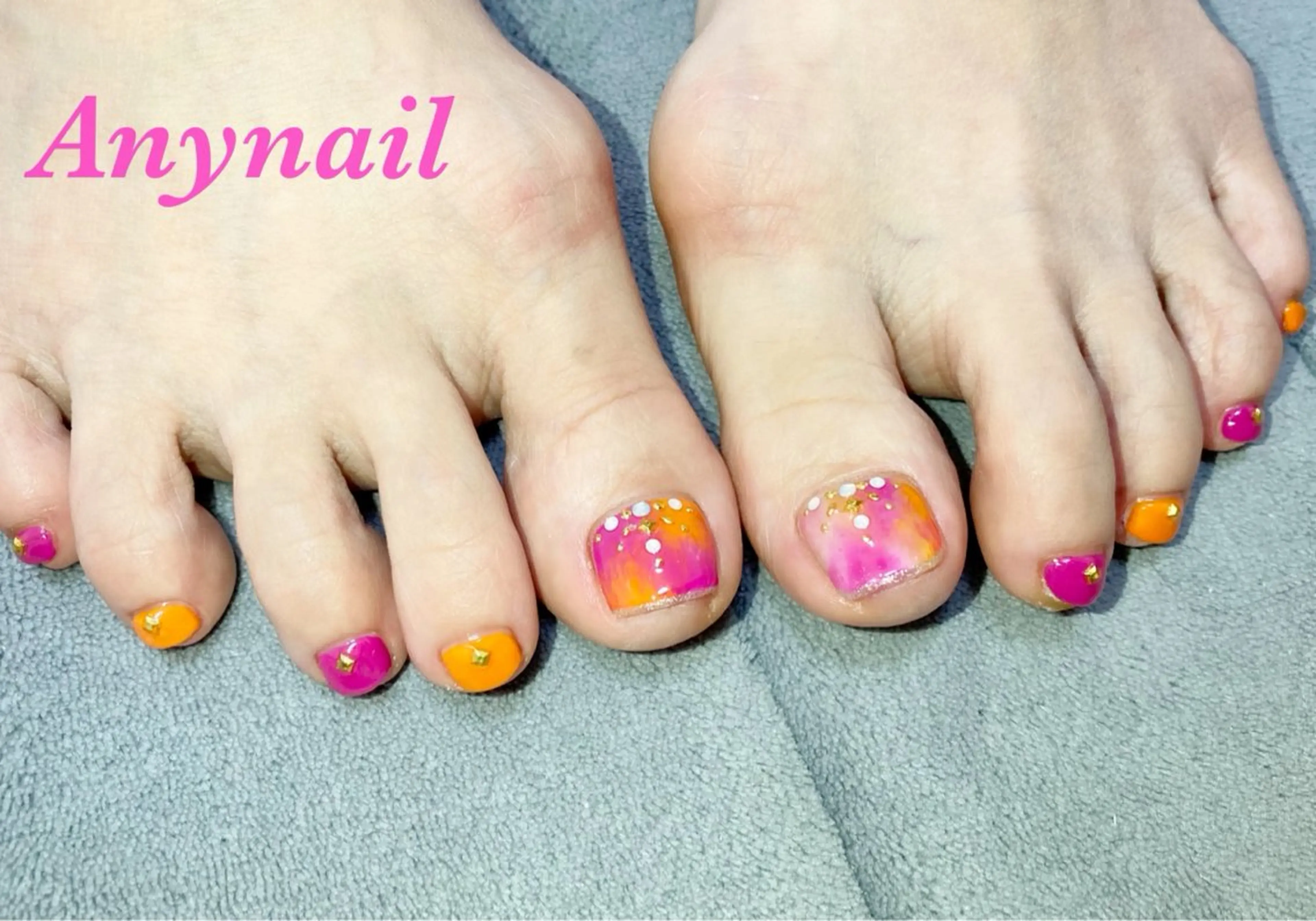 ネイル ブルー フットネイル オレンジ ピンク 夏ネイル 岩澤 恵子のネイルデザイン